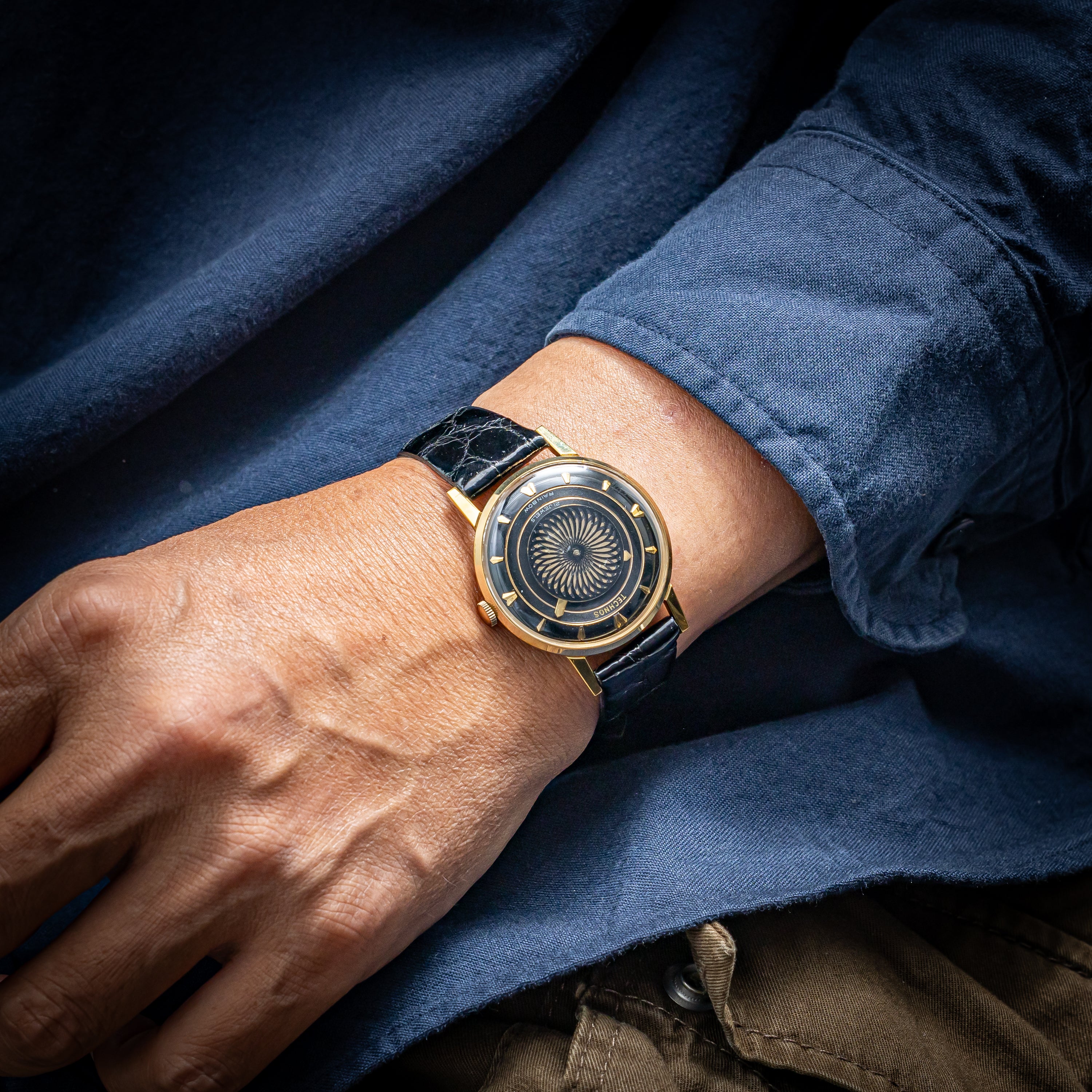 テクノス レインボー 万華鏡ダイヤル 金張りケース 1960年代製 手巻き