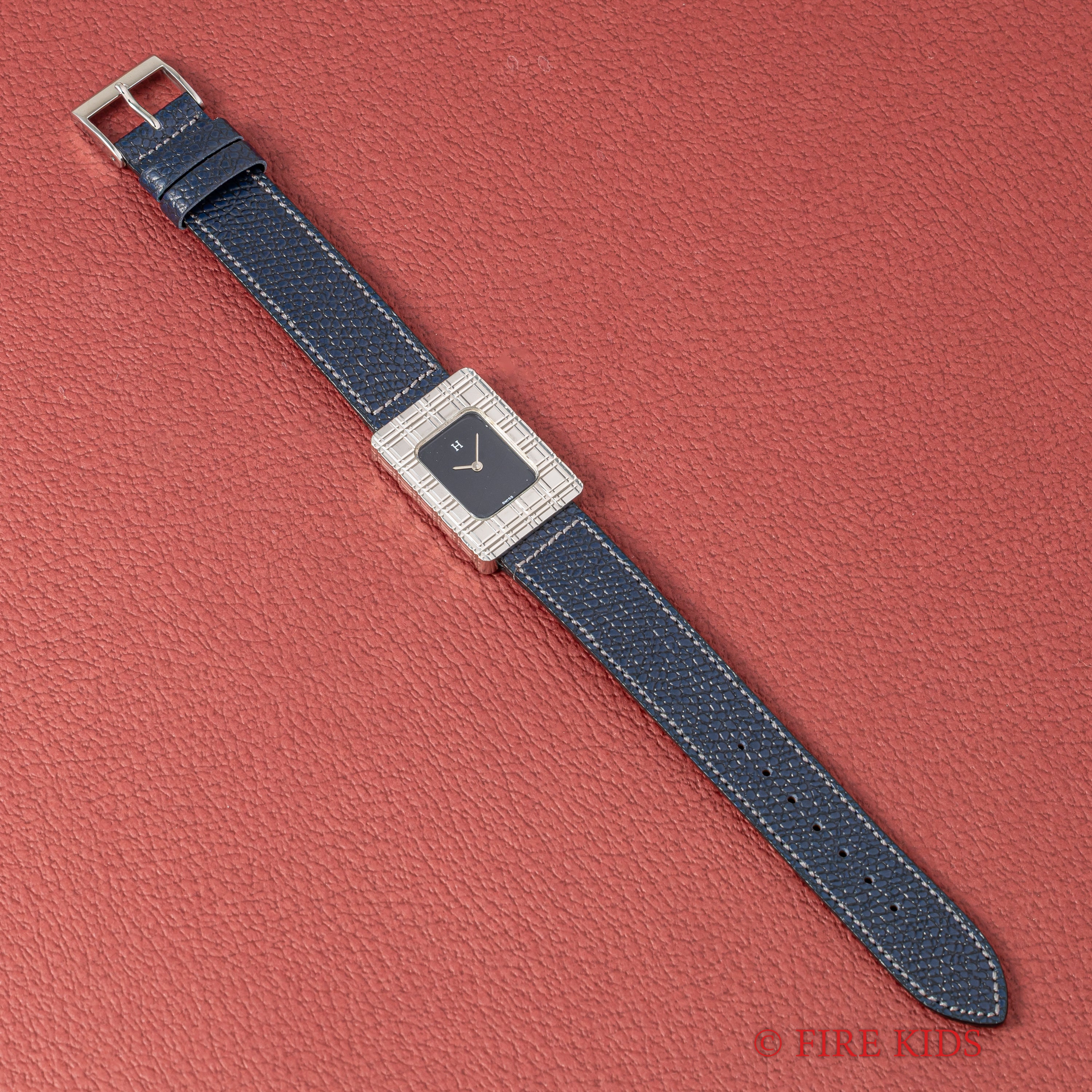 エルメス カレーシュ ブラックダイヤル レクタンギュラーケース 手巻き 1980年代製