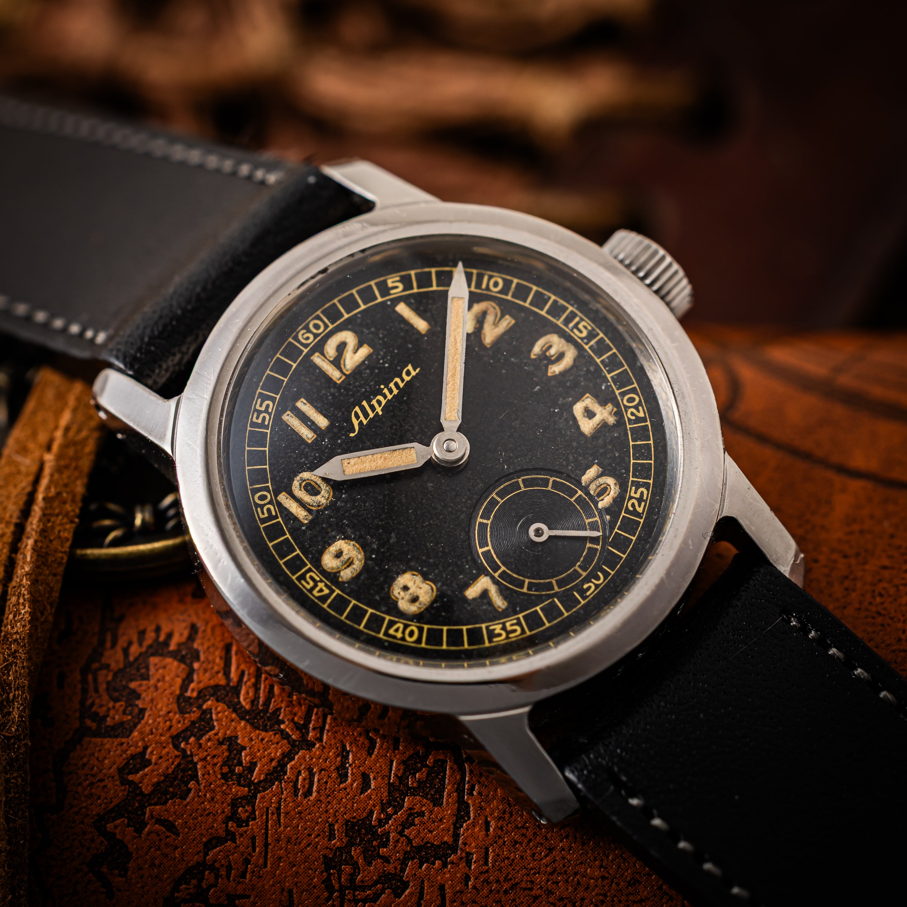アルピナ FBケース ブラックアラビアダイヤル 1940年代製 Cal. 586 スモールセコンド