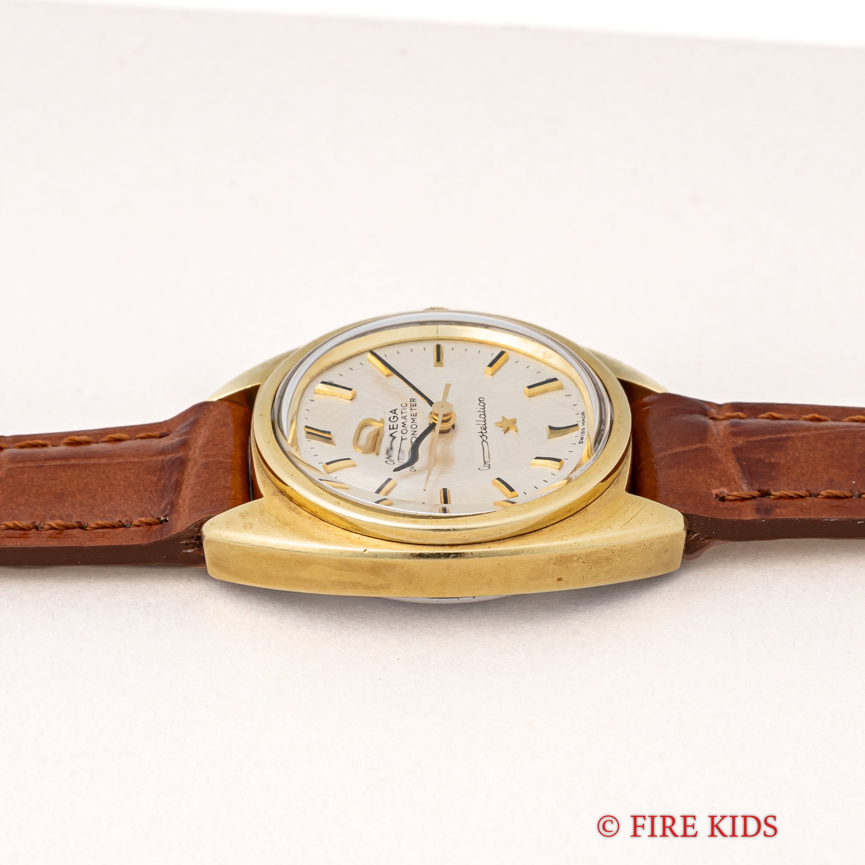 オメガ コンステレーション レディース 金張りステンバック 1968年製 自動巻 Ref.567.001