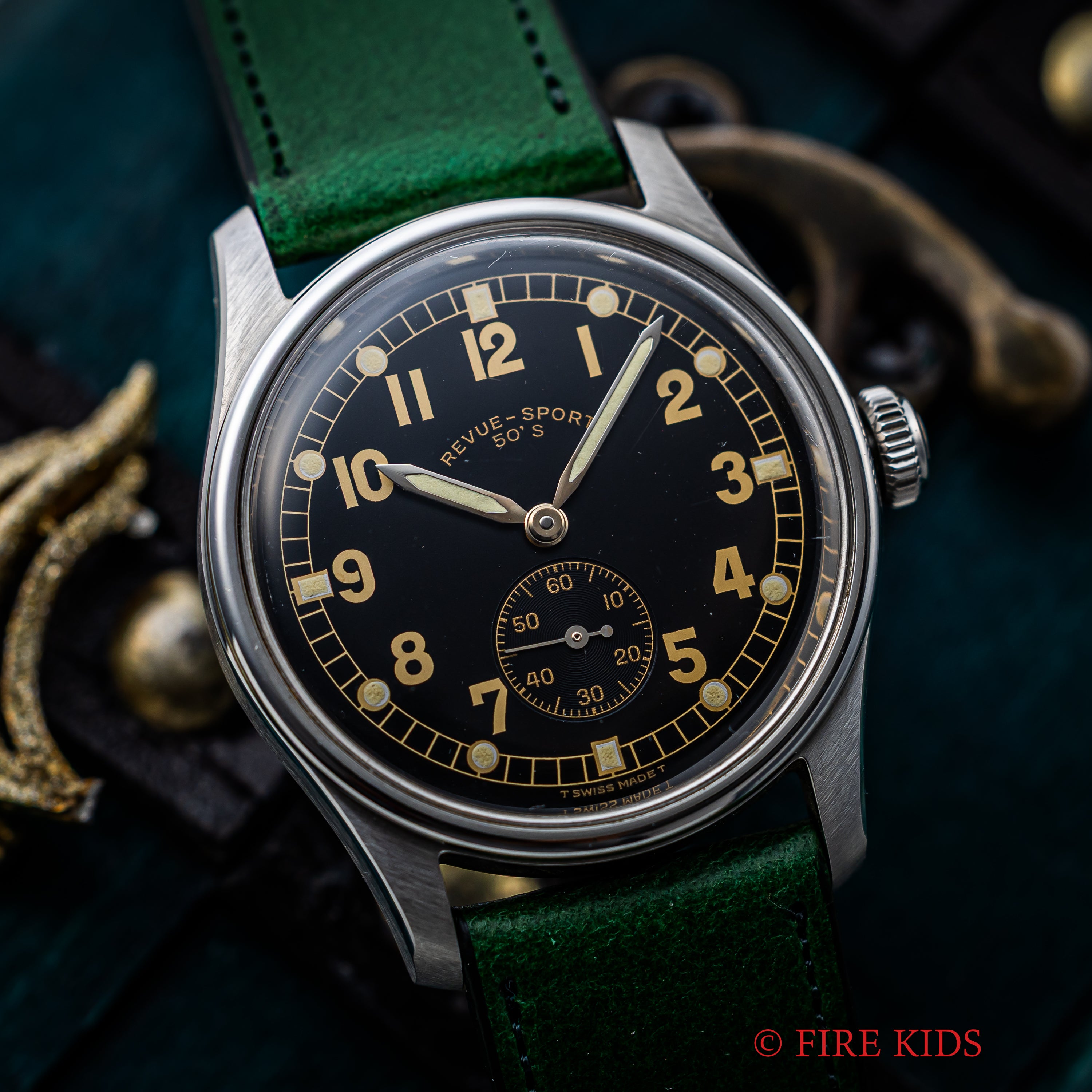 レヴュートーメン スポルト 1990年代製 スモセコ 手巻 純正尾錠付き