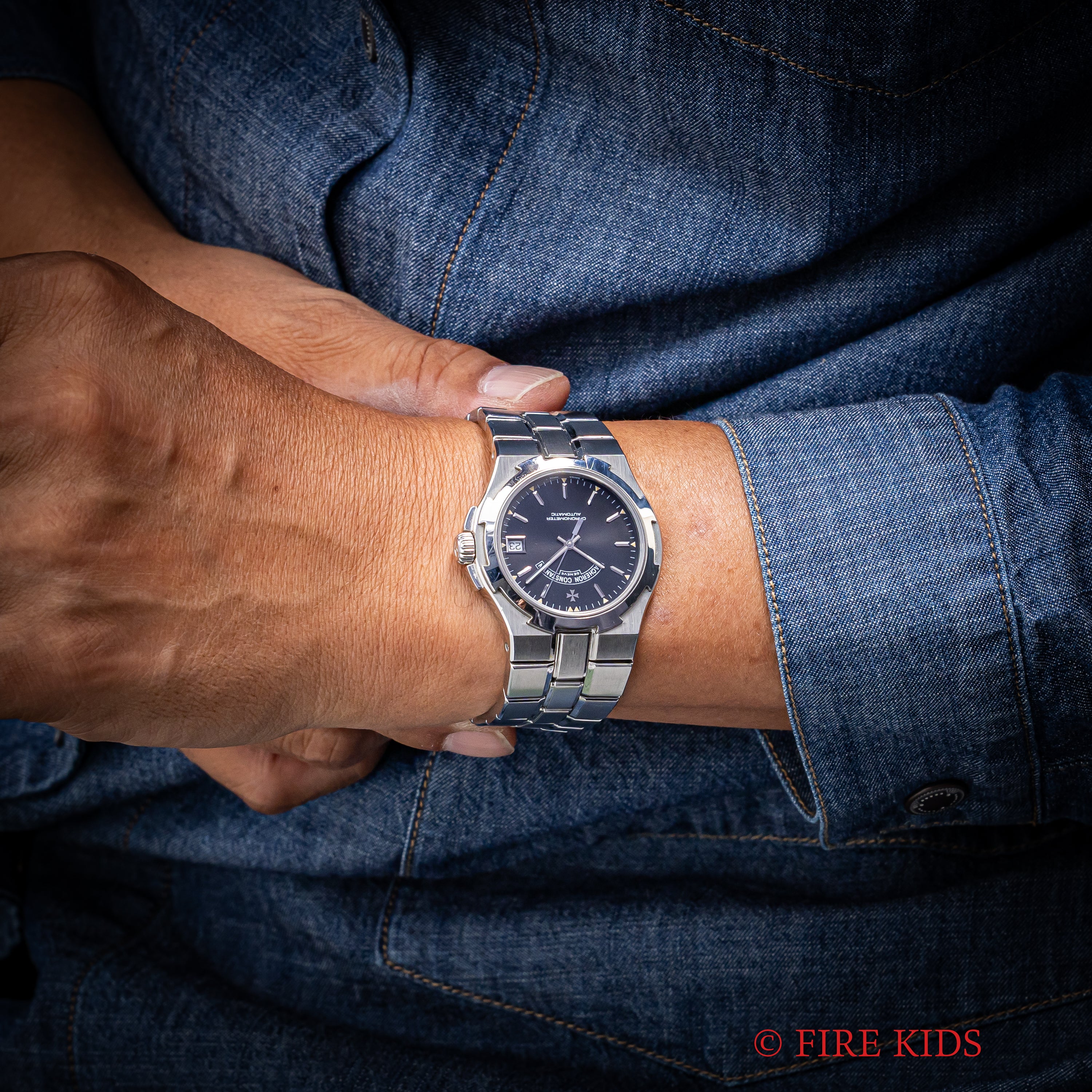 ヴァシュロン・コンスタンタン オーヴァーシーズ 37mm 1999年製 箱、クロノメーター証明書、修理明細付き