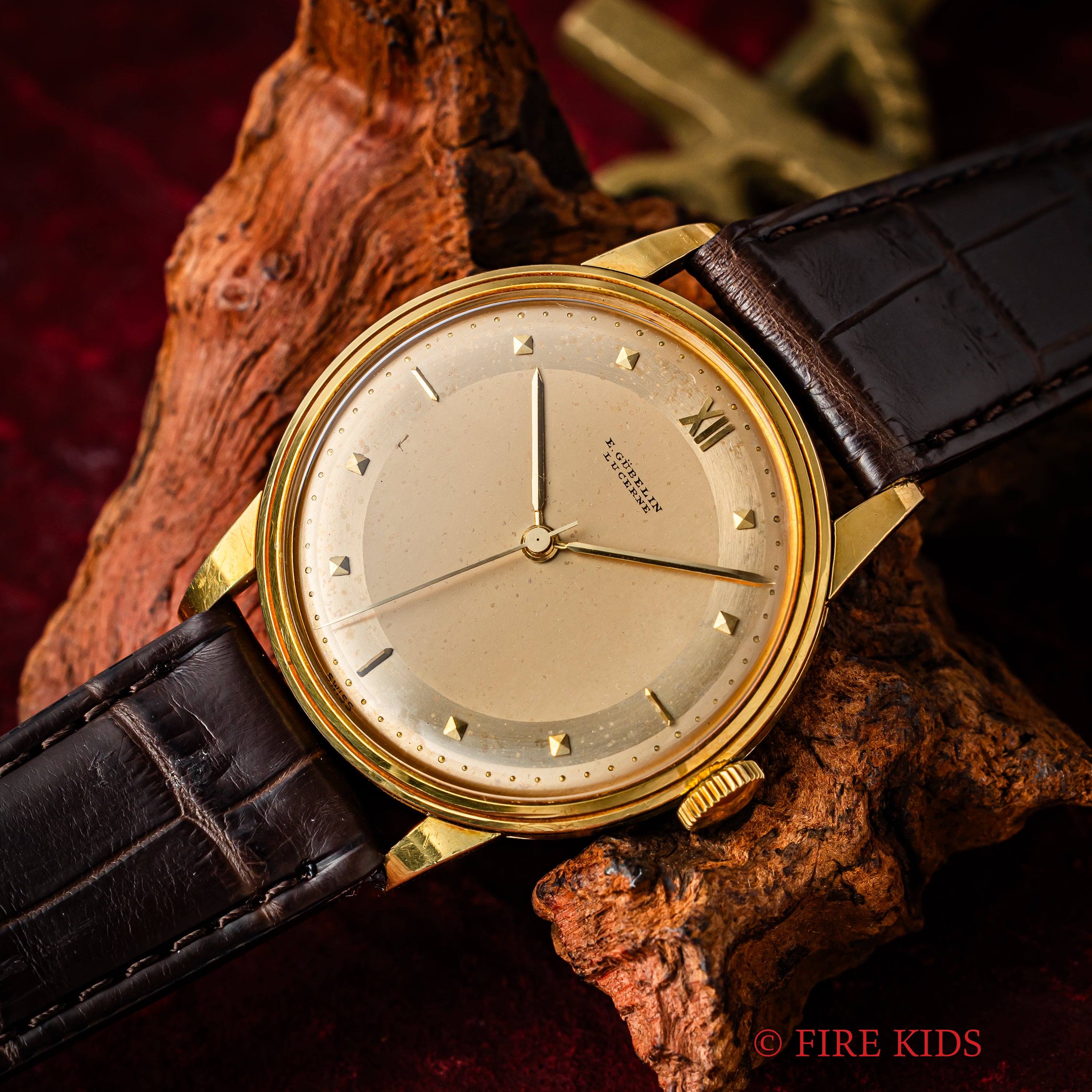 ギュブラン 1950年代製 18金イエローゴールド 手巻き ラウンドケース