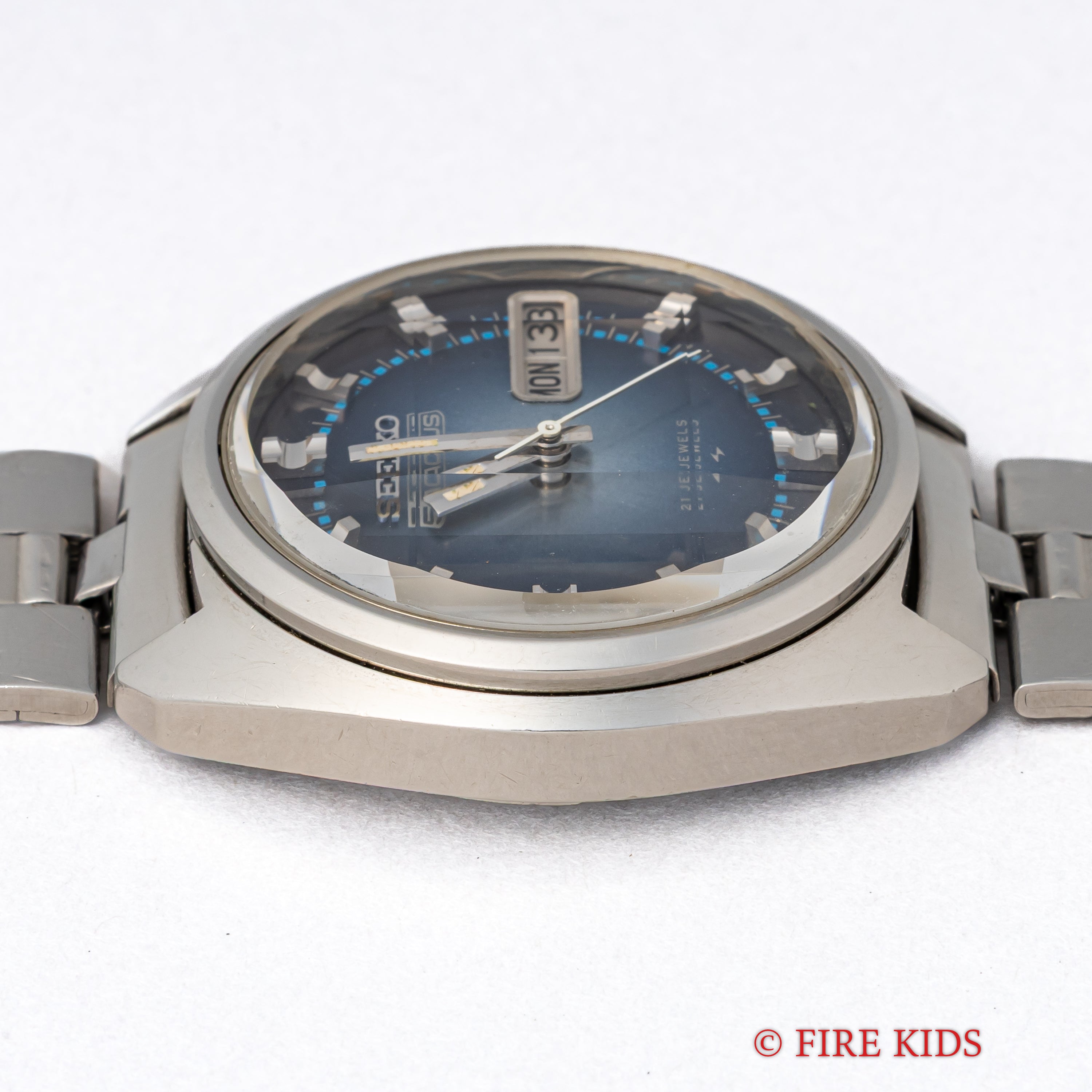 セイコー 5アクタス Ref.7019-7210 純正ブレス付き 1973年製 カットガラス グラデーションダイヤル 自動巻き