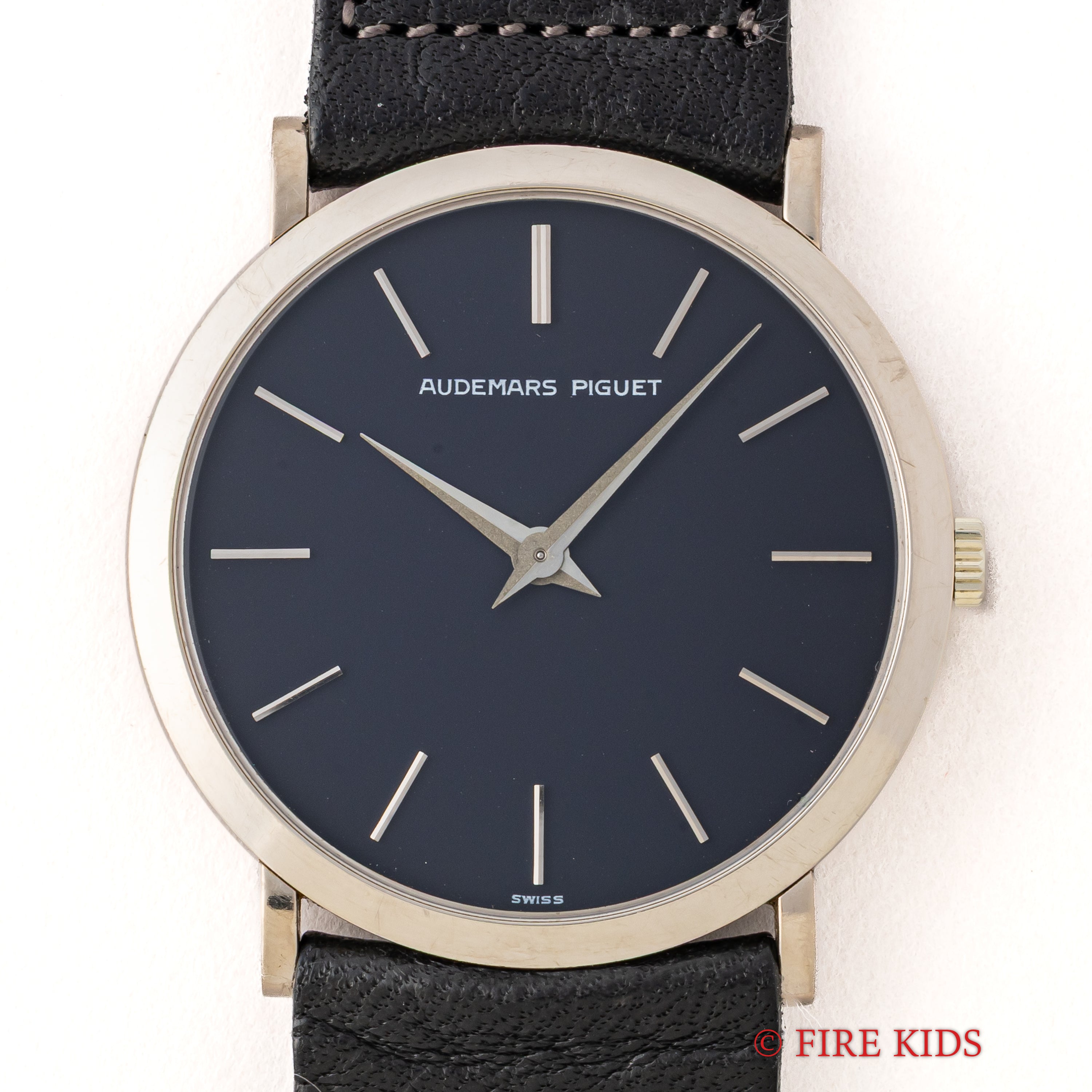 オーデマ・ピゲ 18金無垢ホワイトゴールドケース エクストラフラット 1990年代製 手巻 Cal.2080