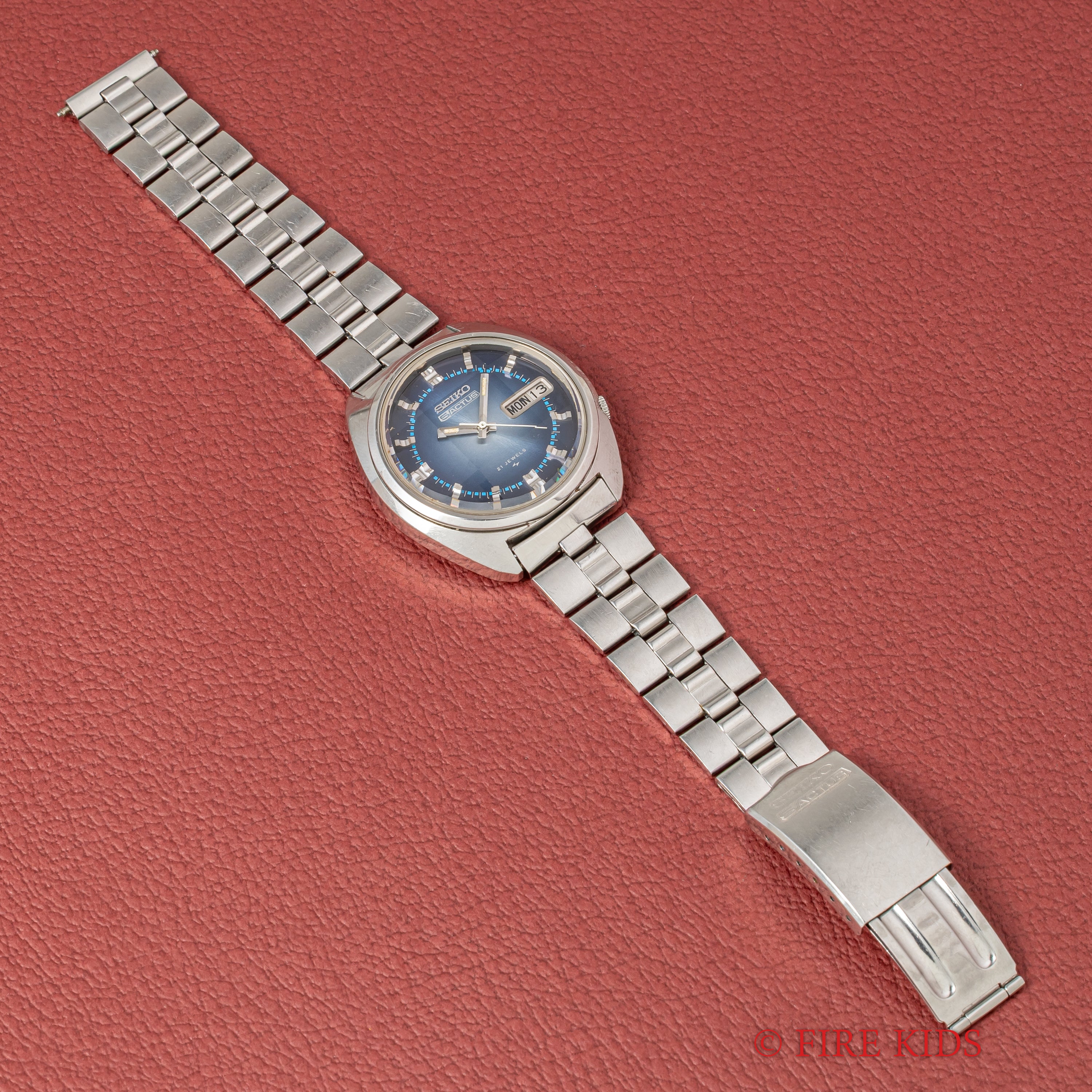 セイコー 5アクタス Ref.7019-7210 純正ブレス付き 1973年製 カットガラス グラデーションダイヤル 自動巻き