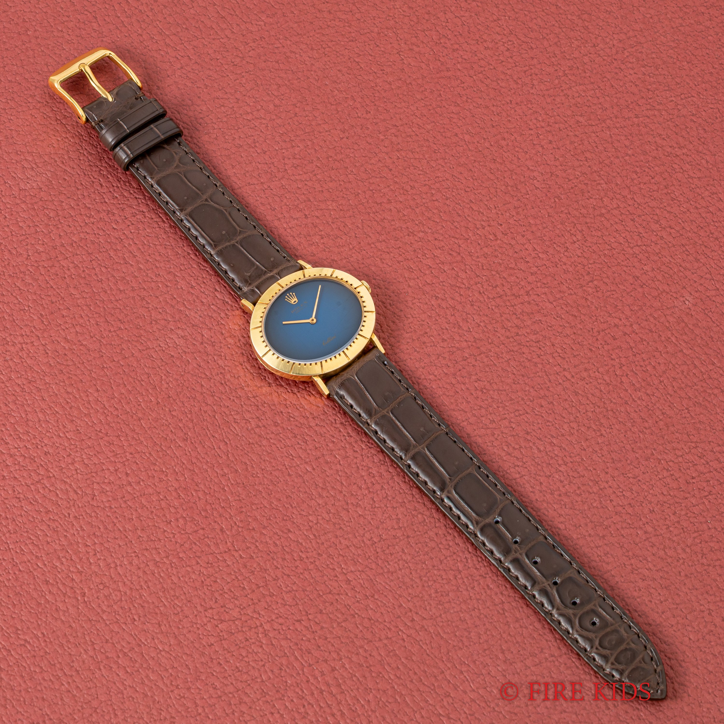 ロレックス チェリーニ 18金無垢イエローゴールド 1973年製 オーバル型 ブルーグラデーション 手巻き Ref.4083