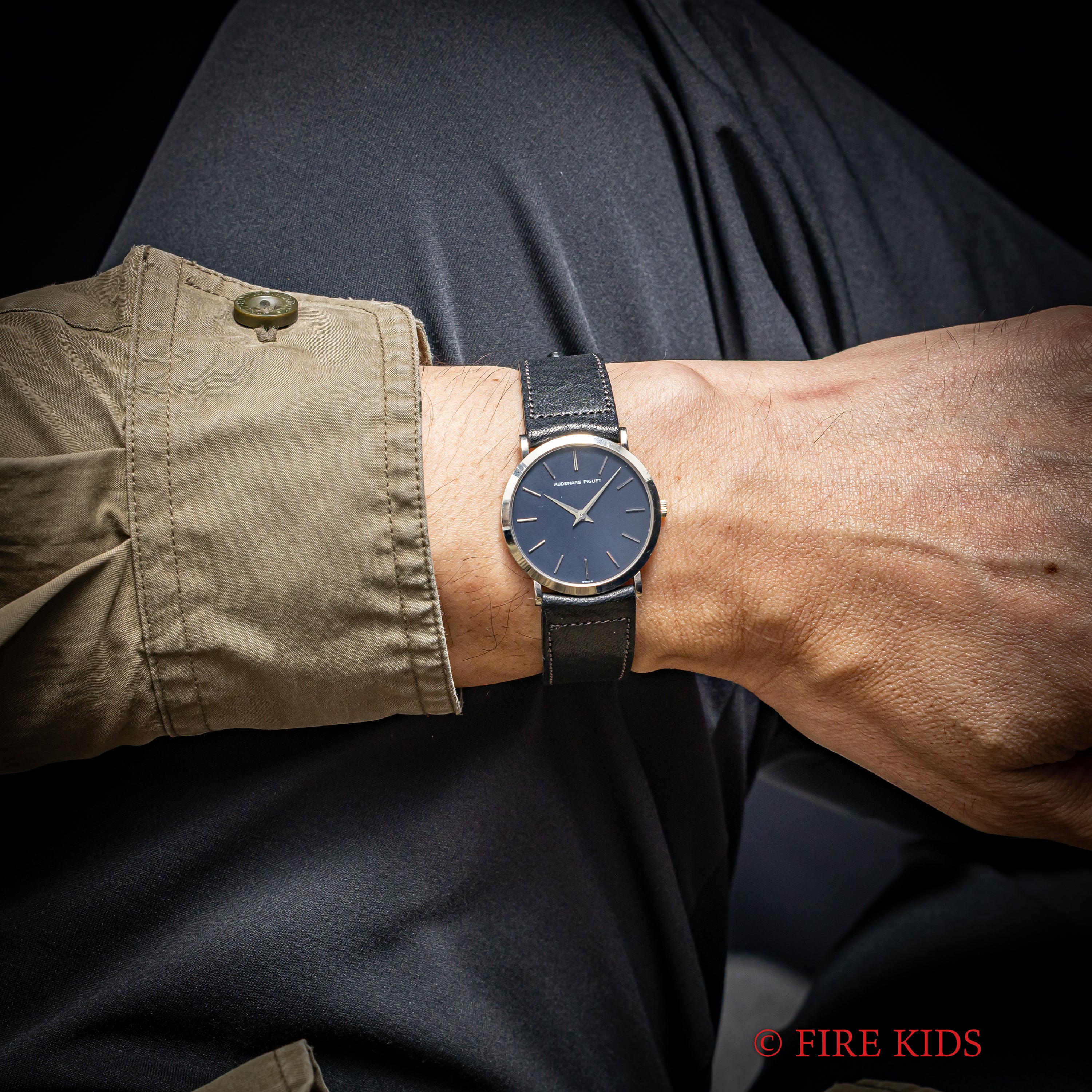 オーデマ・ピゲ 18金無垢ホワイトゴールドケース エクストラフラット 1990年代製 手巻 Cal.2080