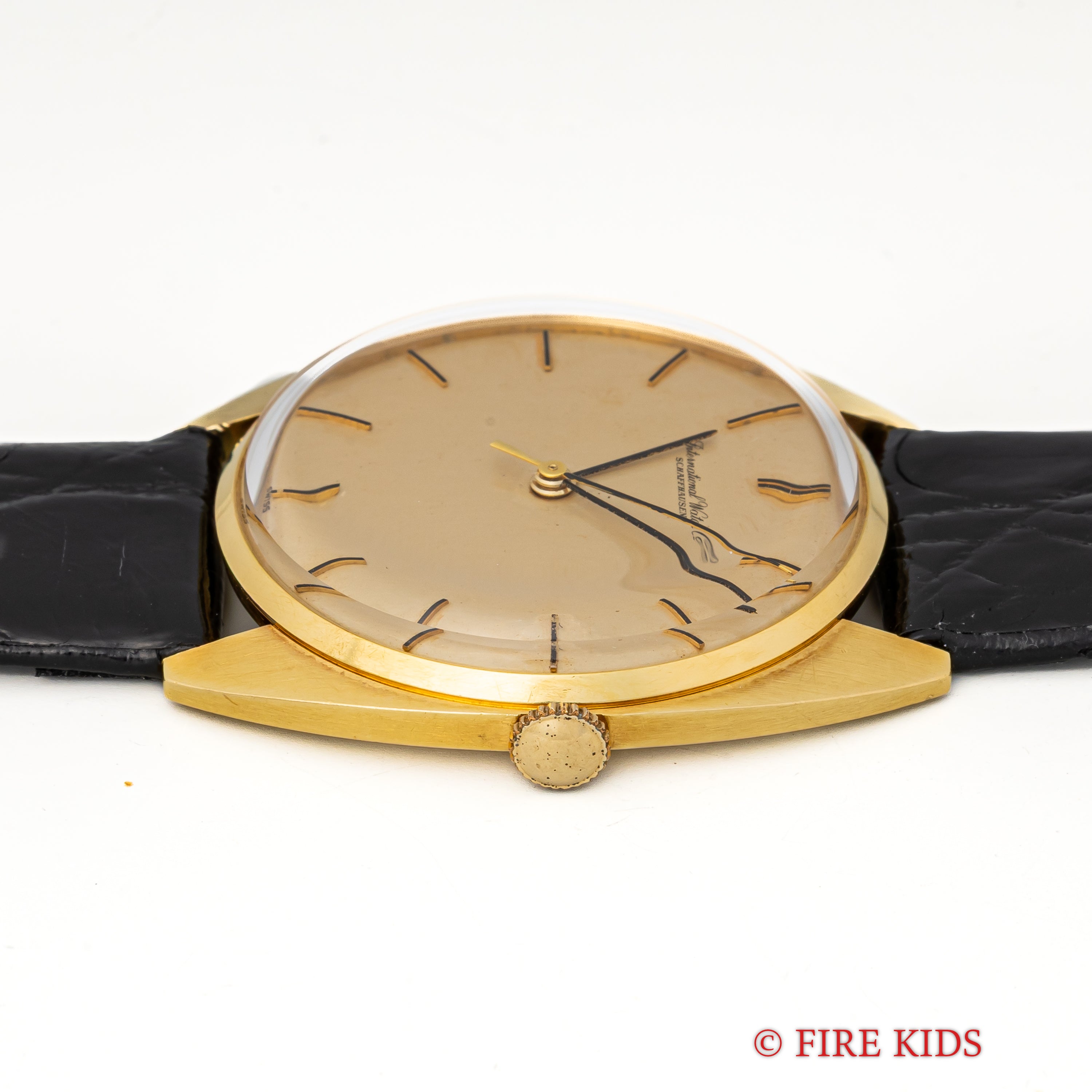 IWC 18金無垢トノーケース 1967年製 手巻 Cal.402 Ref.1419 薄型手巻ドレスウォッチ