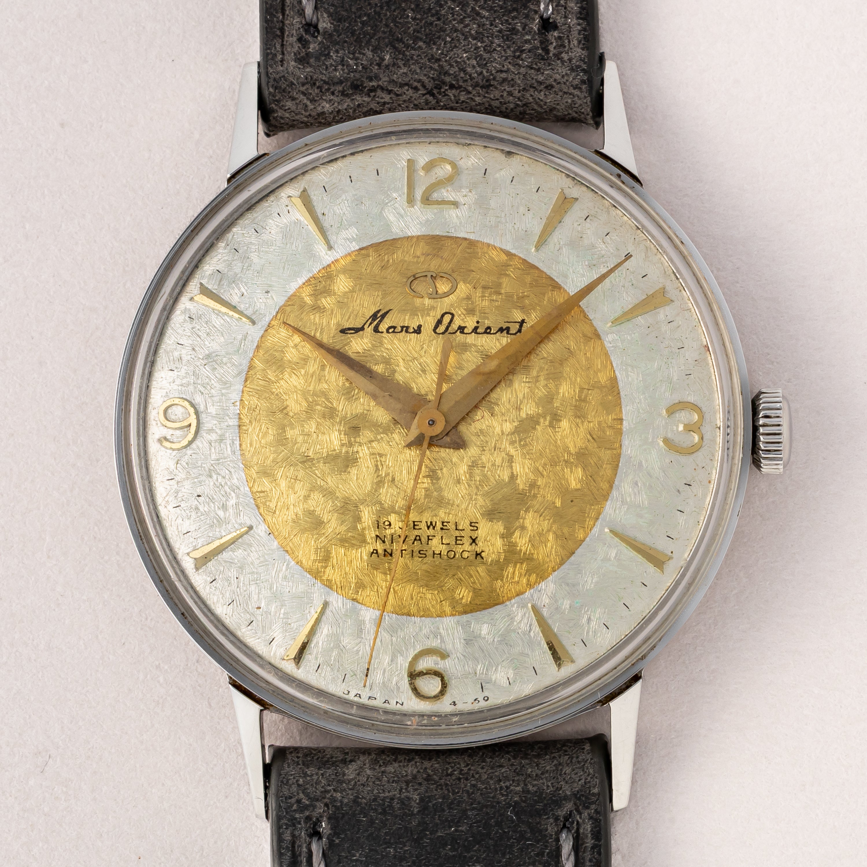 オリエント マルス 1957~58年製 19石手巻きツートンダイヤル