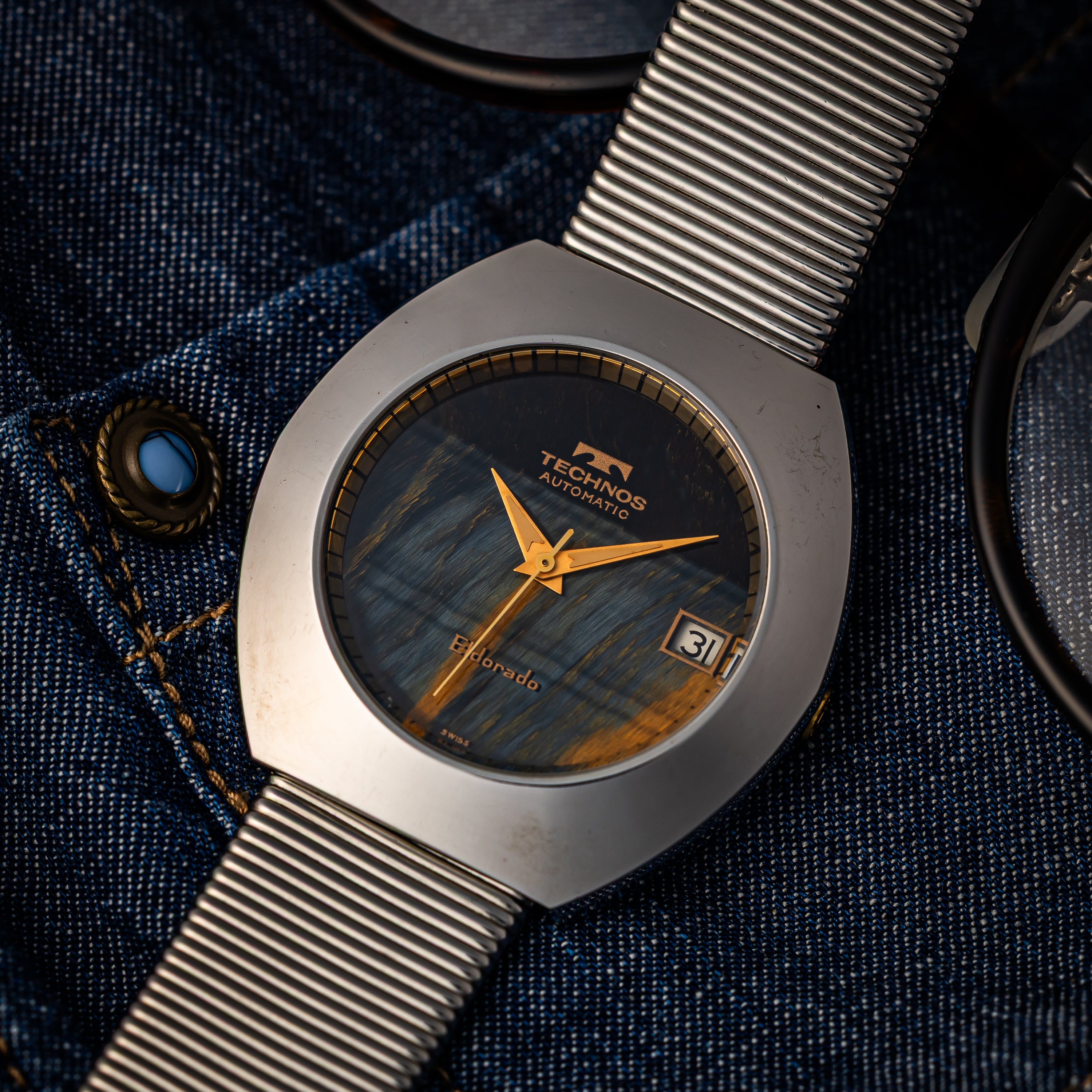 テクノス エルドラド タイガーアイ(虎目石)ダイヤル 1970年代製 自動巻き スタンド付き