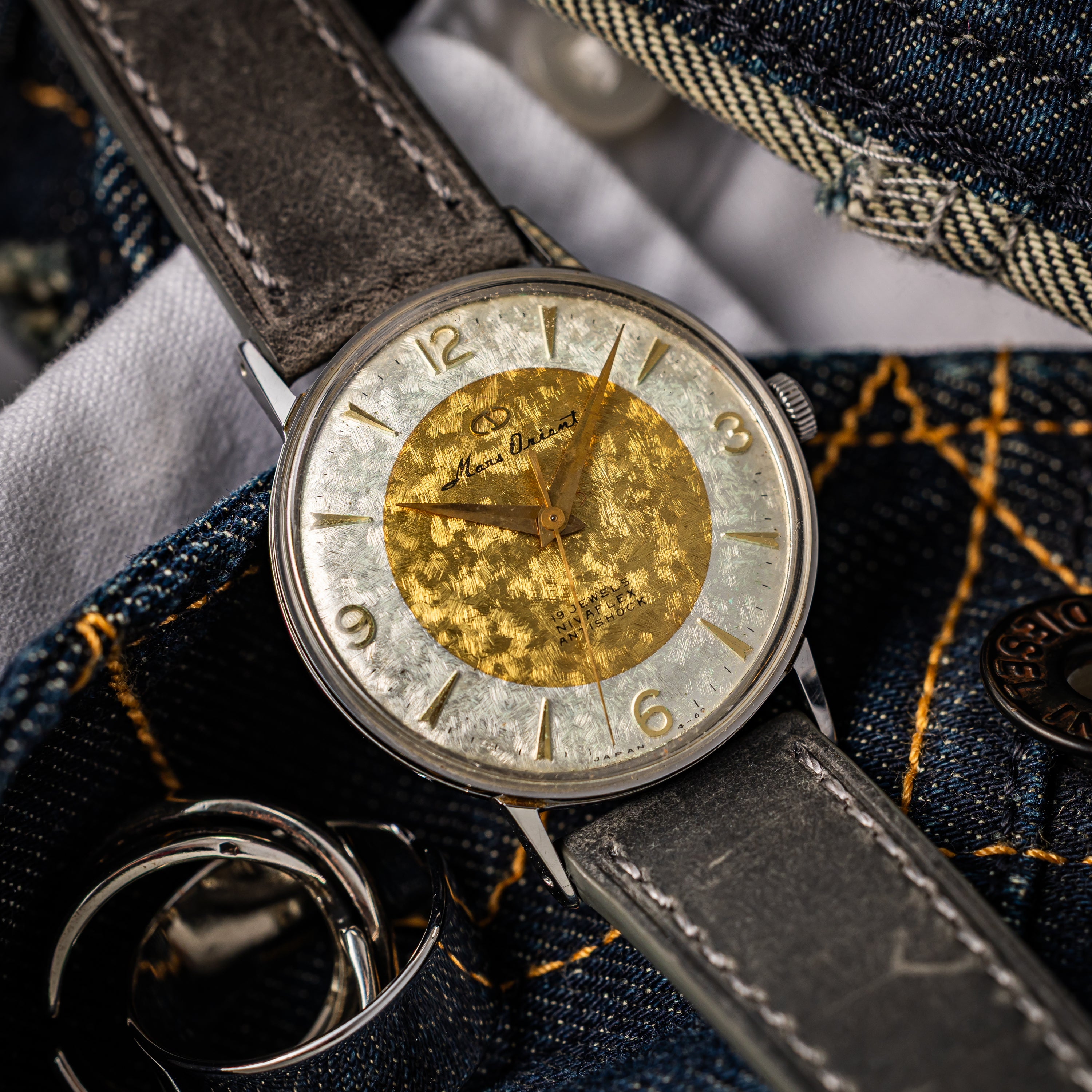 オリエント マルス 1957~58年製 19石手巻きツートンダイヤル