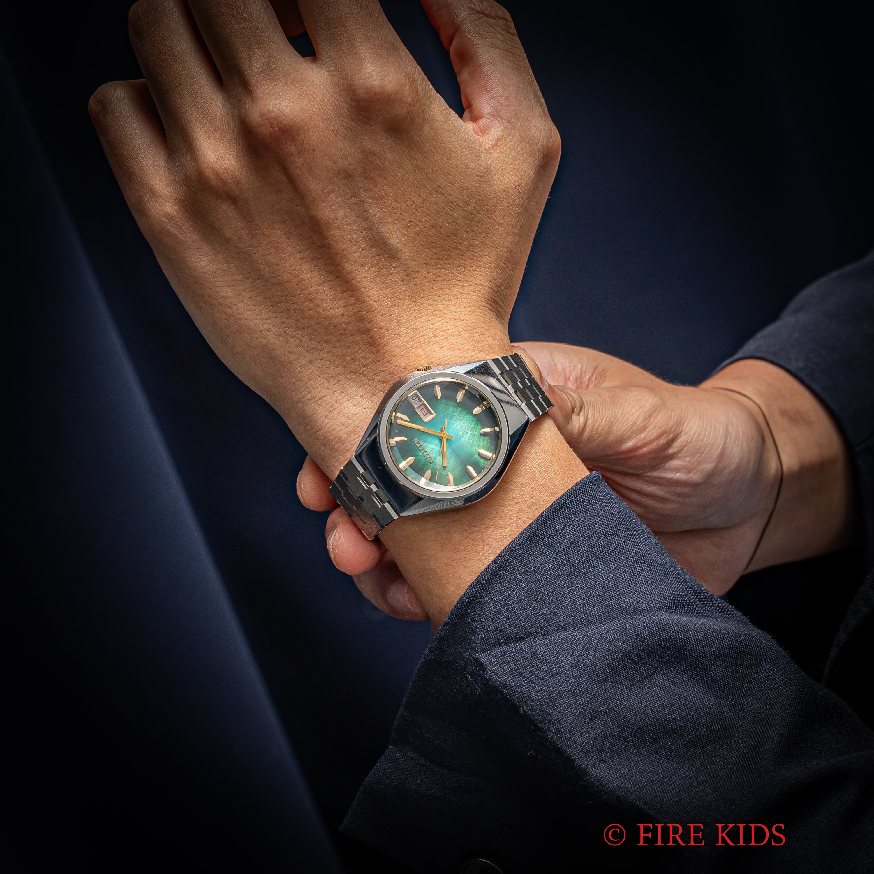 シチズン レオパール 1973年製 カットガラス グリーングラデーションダイヤル タグ付き