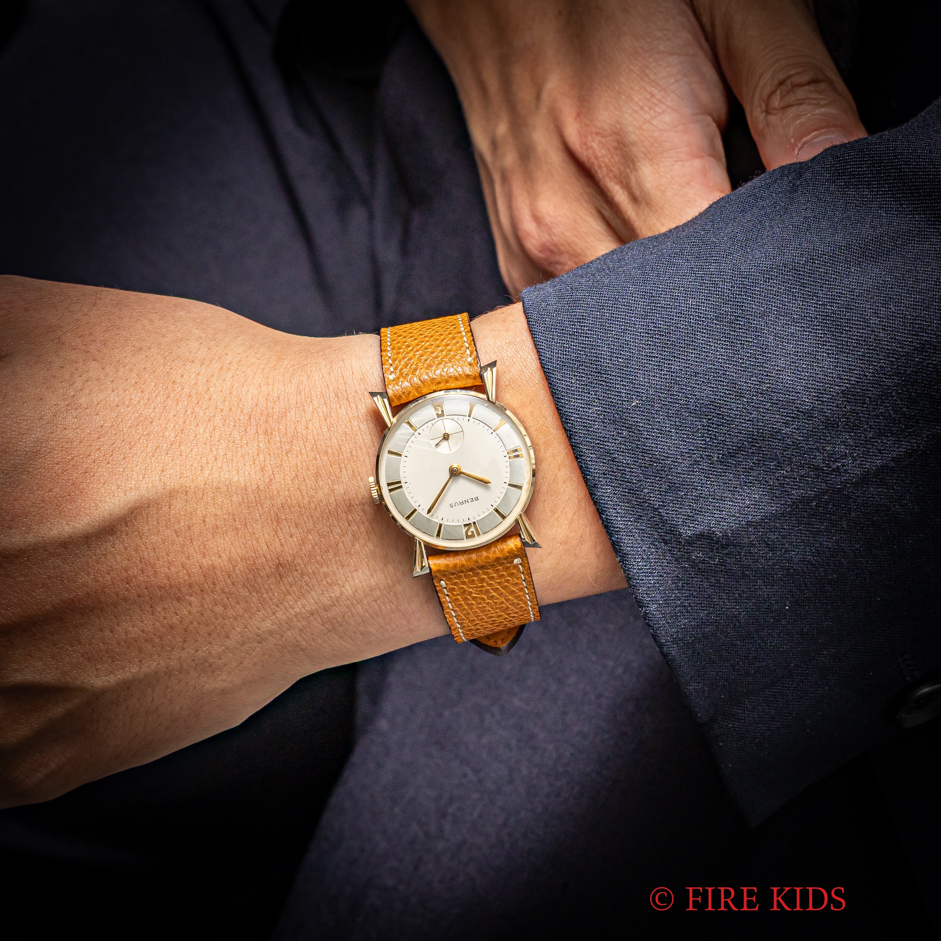 ベンラス 14金無垢ユニークラグケース 1950年代製 スモールセコンド手巻 Cal.DN21 アメリカンウオッチ