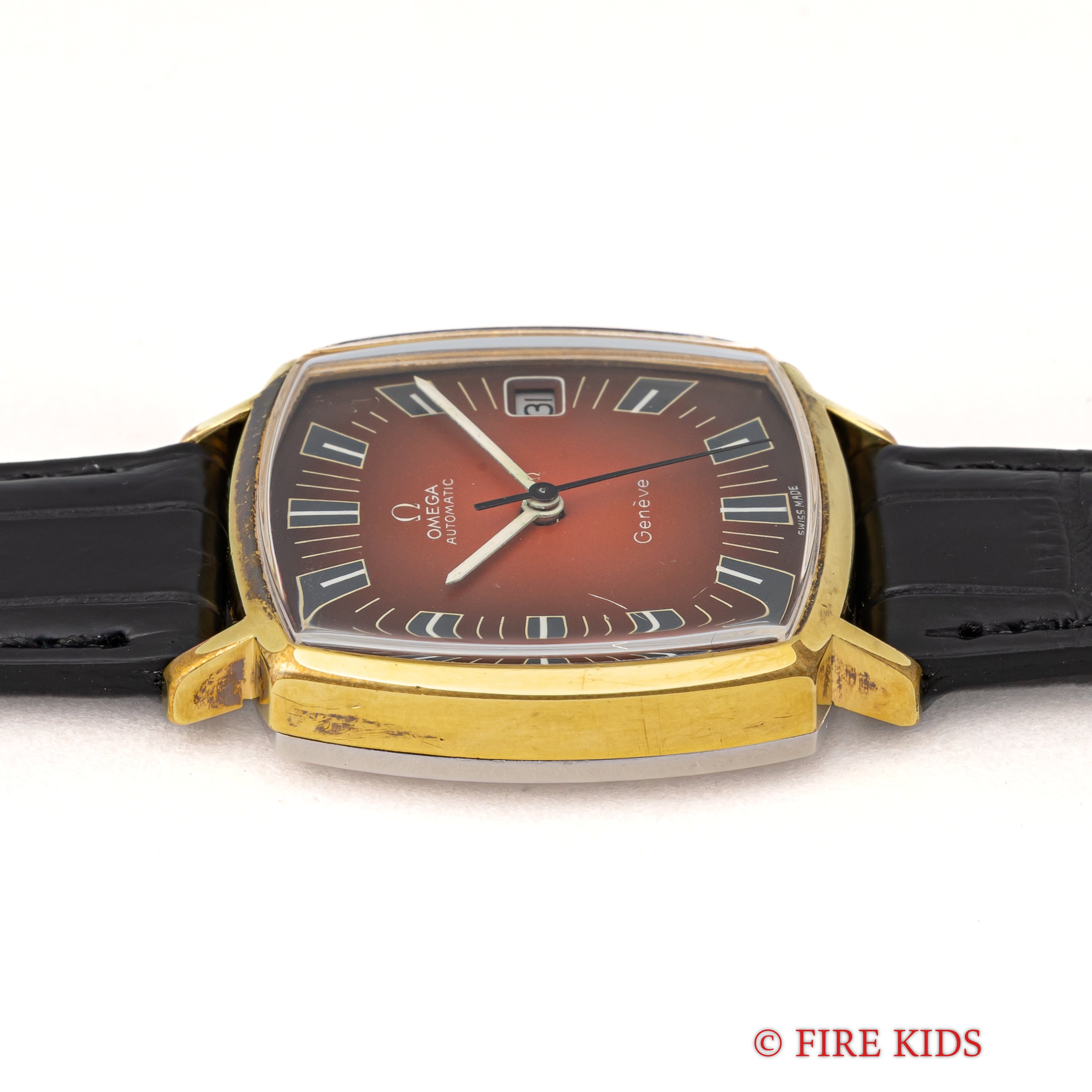 オメガ ジュネーブ スクエアケース 1969年製 オートマチック レッドグラデーションダイヤル 金張り/ステンバック