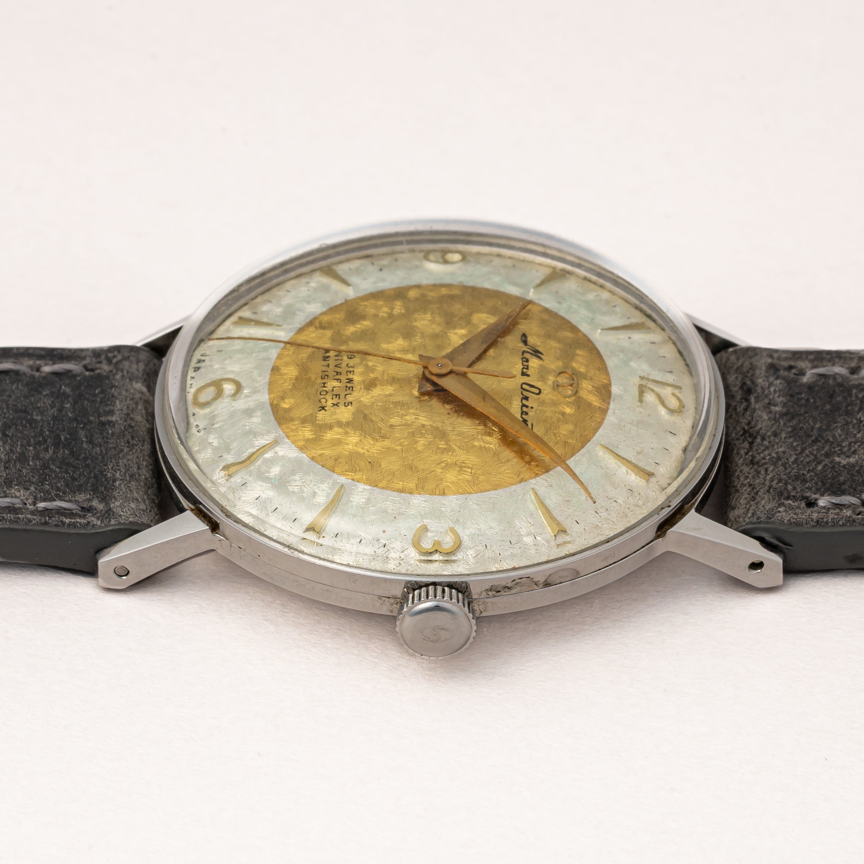 オリエント マルス 1957~58年製 19石手巻きツートンダイヤル