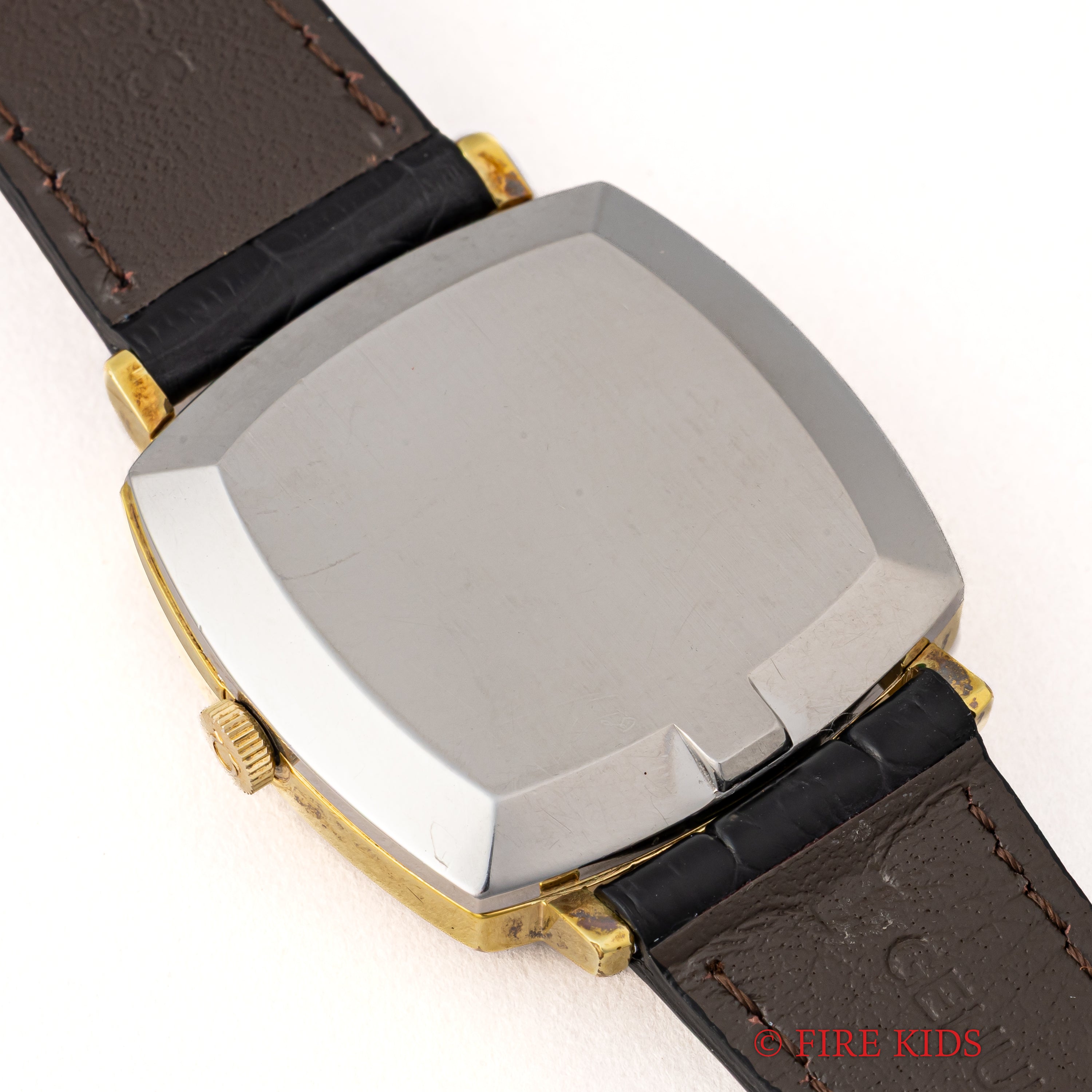 オメガ ジュネーブ スクエアケース 1969年製 オートマチック レッドグラデーションダイヤル 金張り/ステンバック