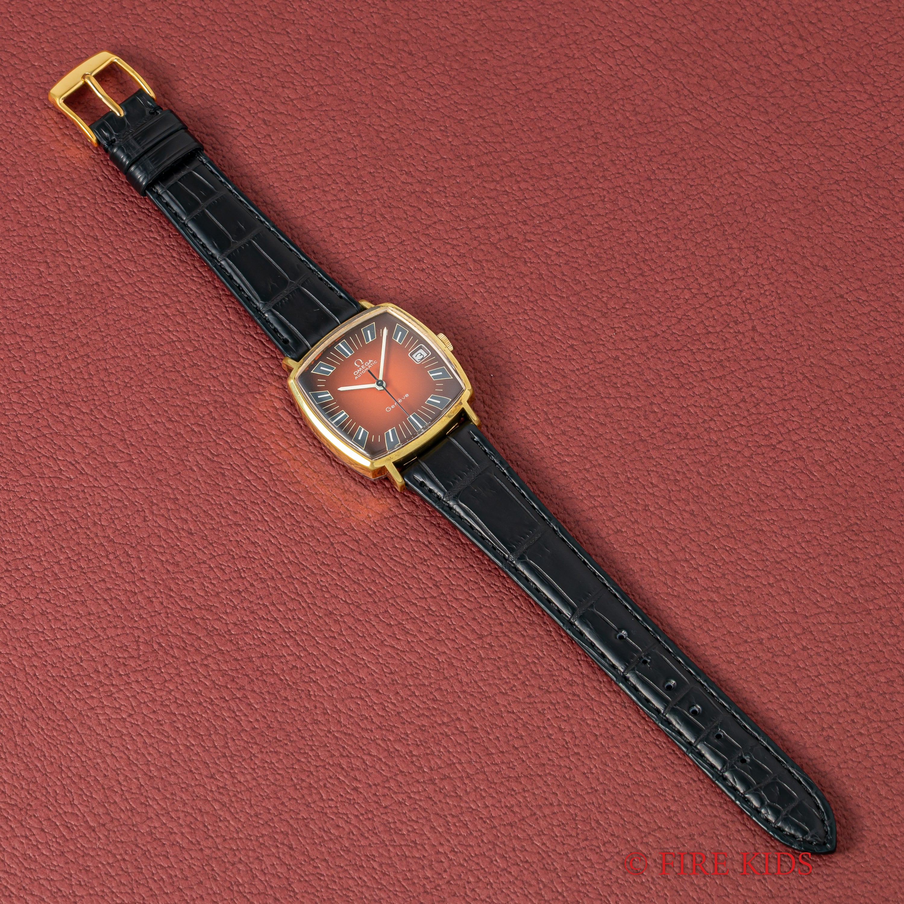 オメガ ジュネーブ スクエアケース 1969年製 オートマチック レッドグラデーションダイヤル 金張り/ステンバック