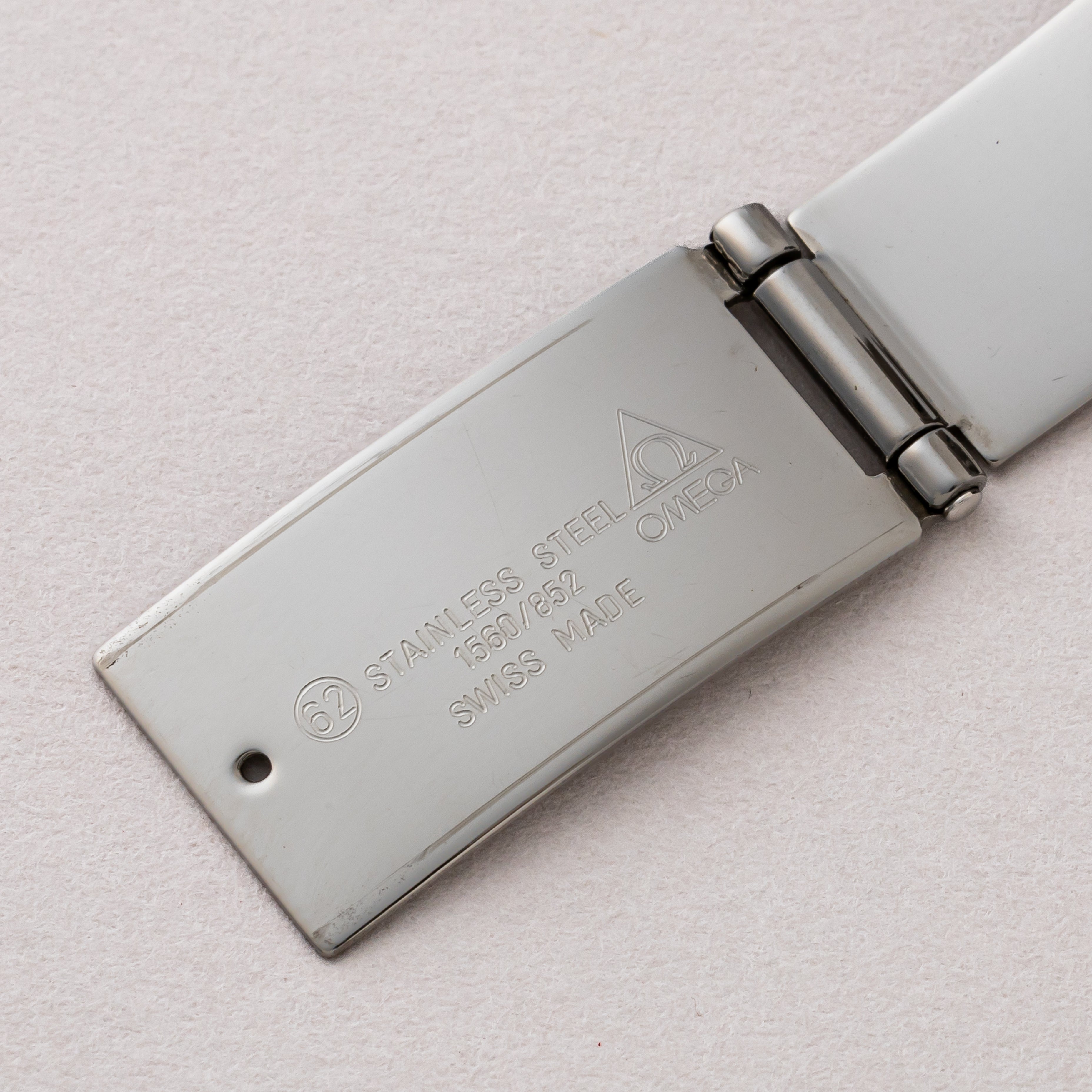 オメガ スピードマスター マーク40 1997年製 Ref.3513.53.000 箱、ギャラ、冊子付き