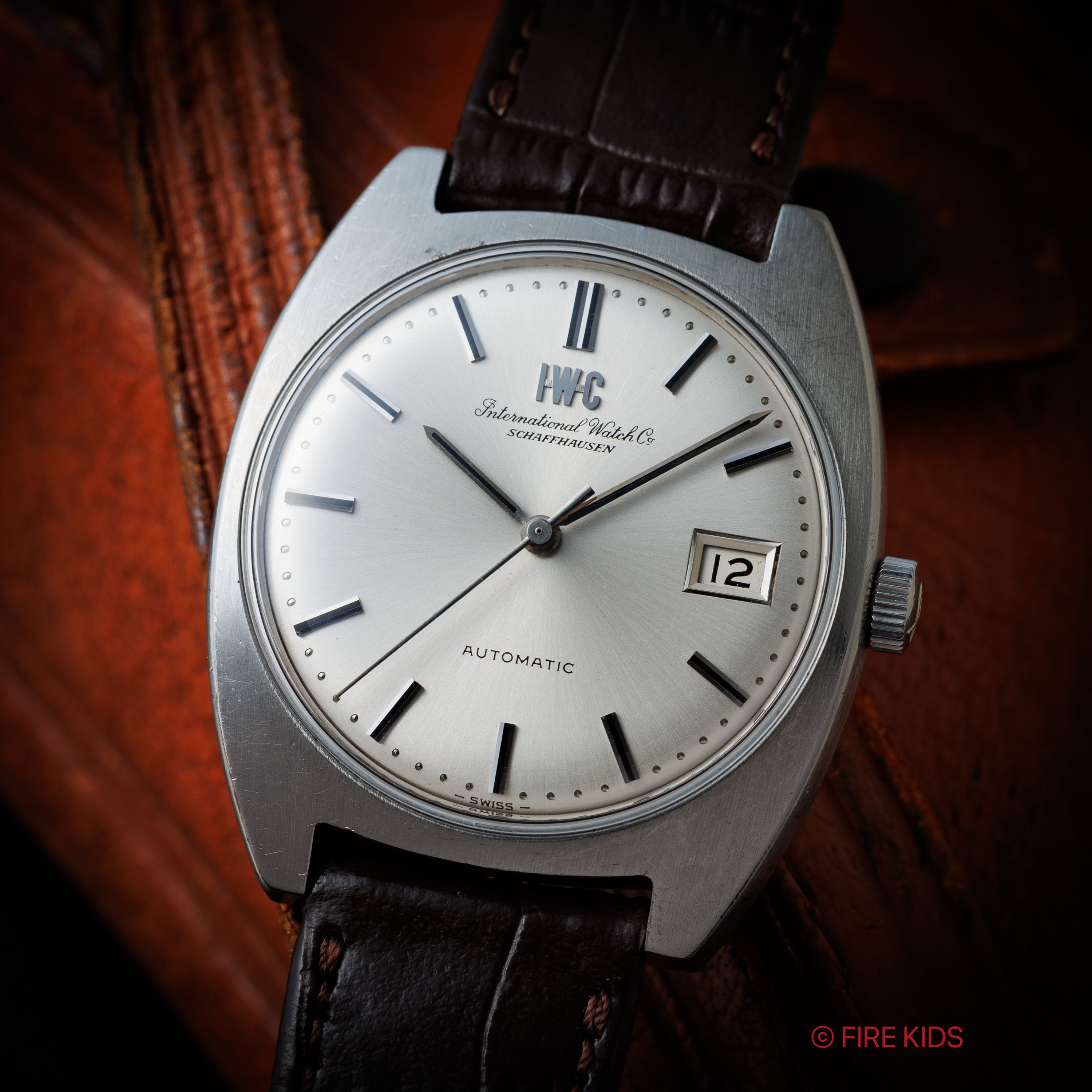 IWC トノーケース 1972年製 Ref.1828 ペラトン式自動巻 Cal.8541B 箱・ギャラ