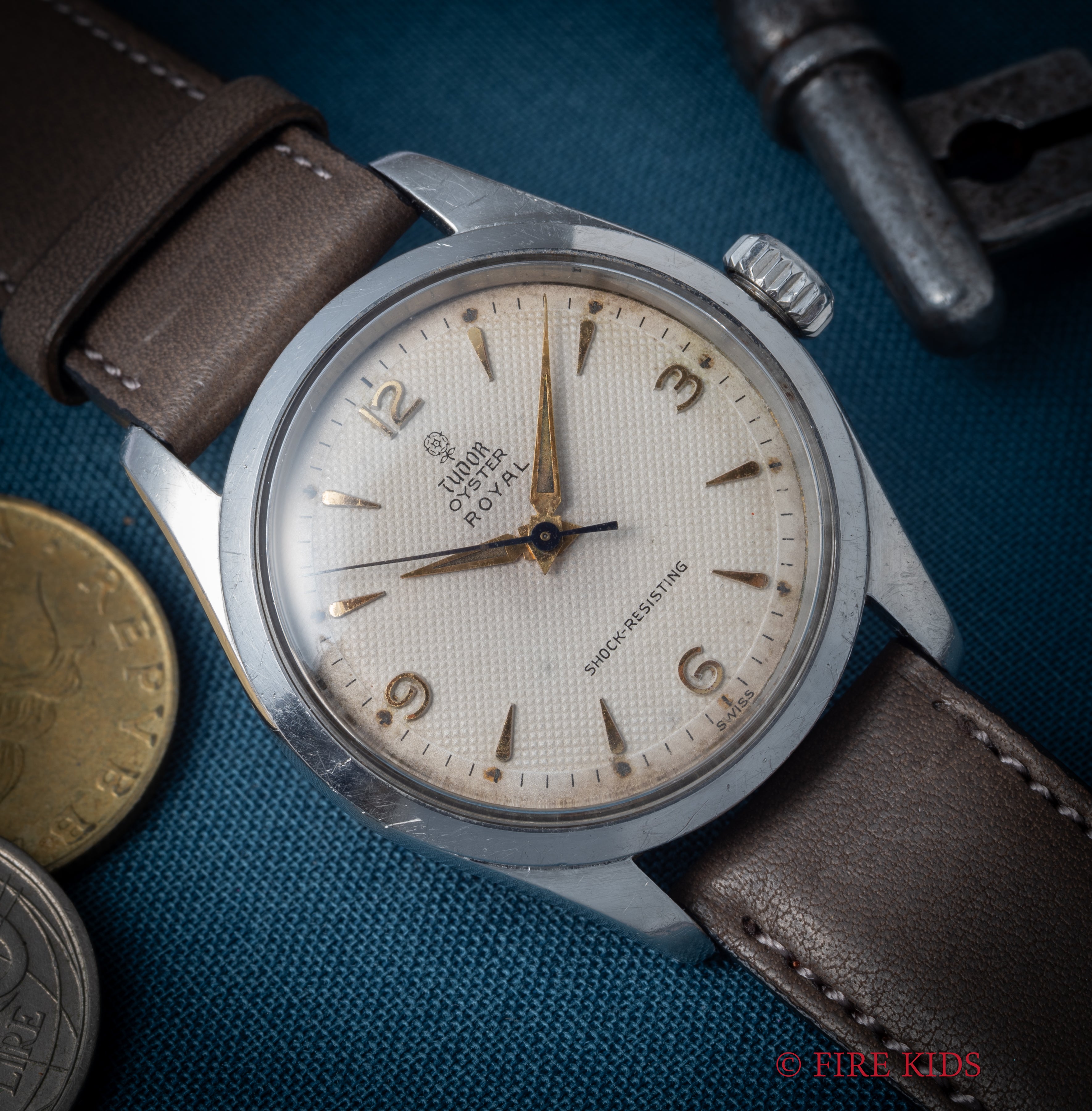 チューダー 小薔薇オイスター ロイヤル 1955年製 ギョウシェダイヤル 手巻き Ref.7903 飛びアラビアダイヤル 1955年製