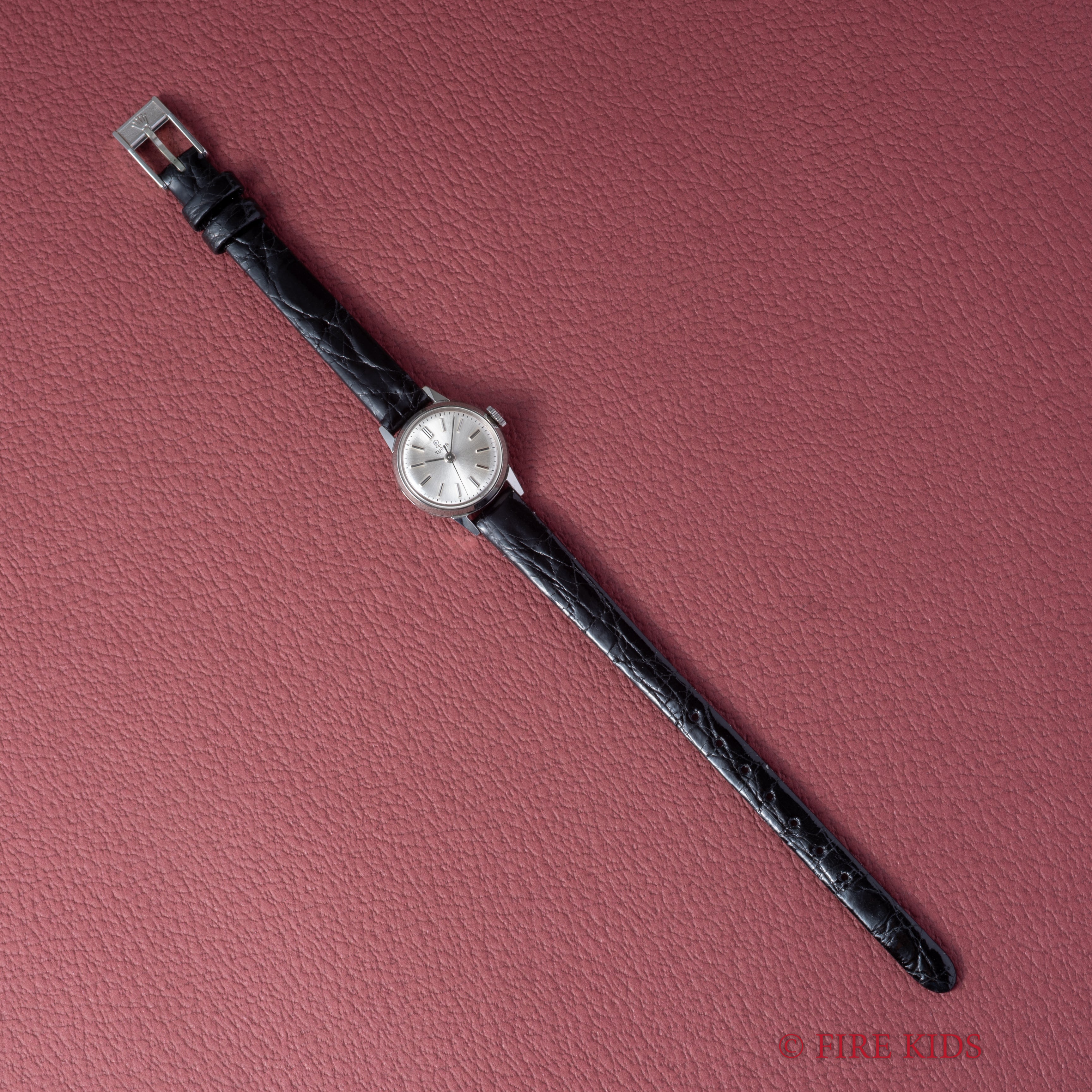 チューダー 小薔薇 レディース ラウンドケース 1966年製 手巻 王冠リューズ 王冠尾錠