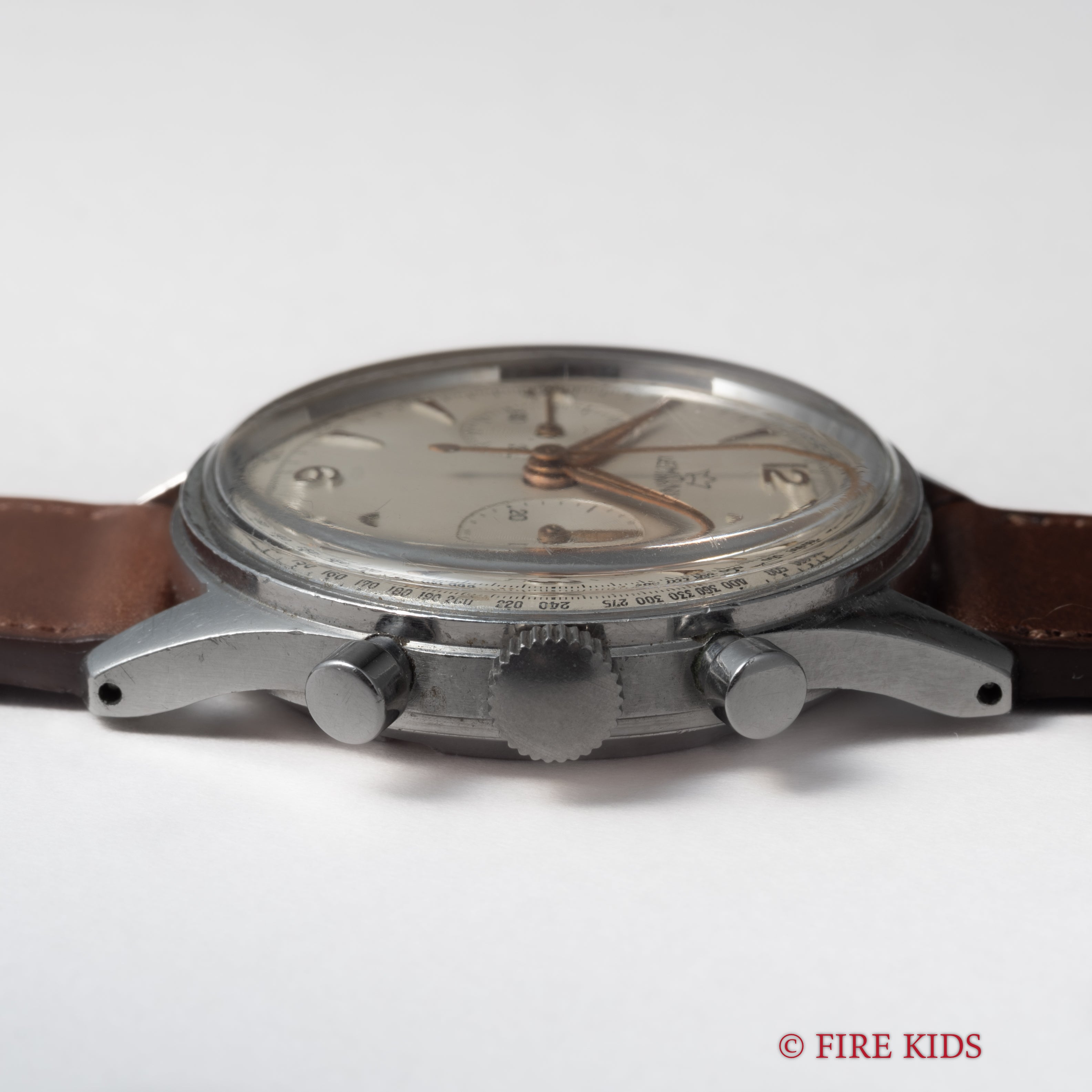 レマニア 1950年代製 2レジスタークロノグラフ Cal.27CH 手巻き