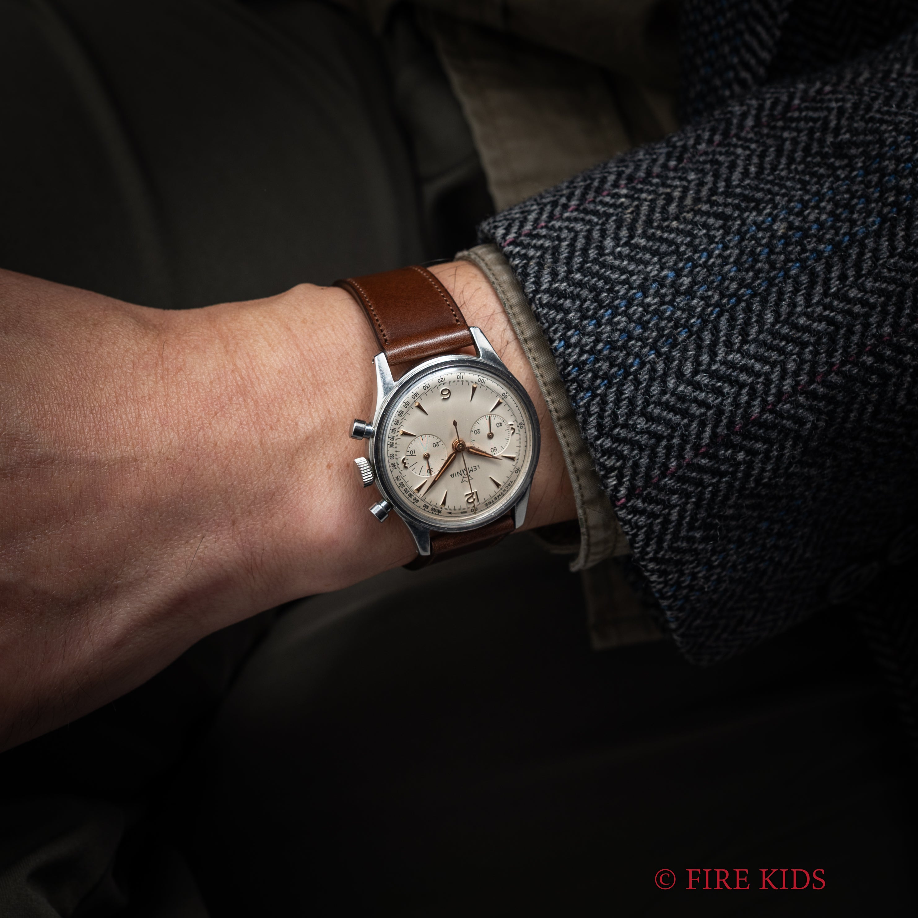 レマニア 1950年代製 2レジスタークロノグラフ Cal.27CH 手巻き