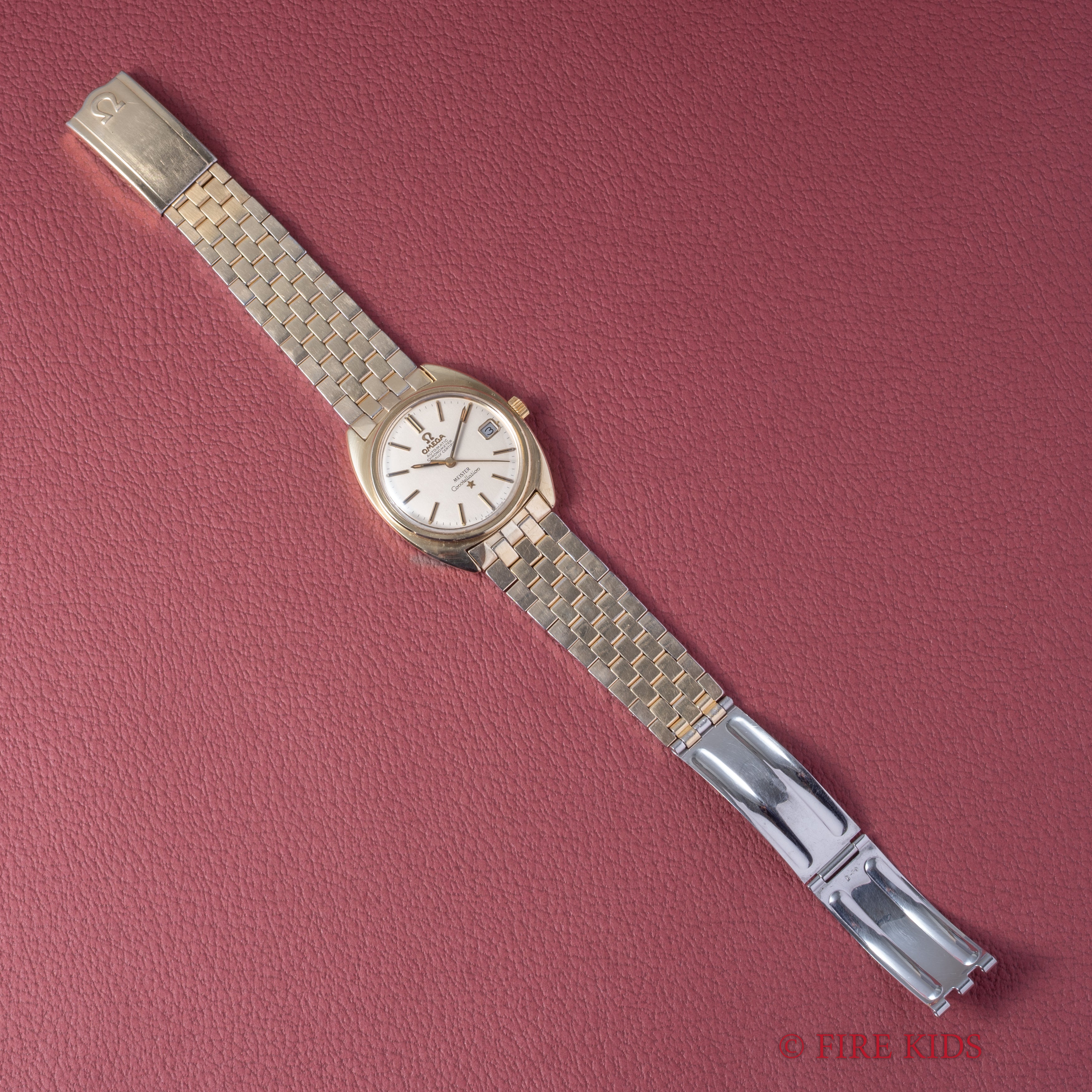 オメガ コンステレーション Cライン前期 マイスターWネーム トップゴールド 1969年製 ジェンタデザイン Ref.168017SP 純正ブレスレット付き