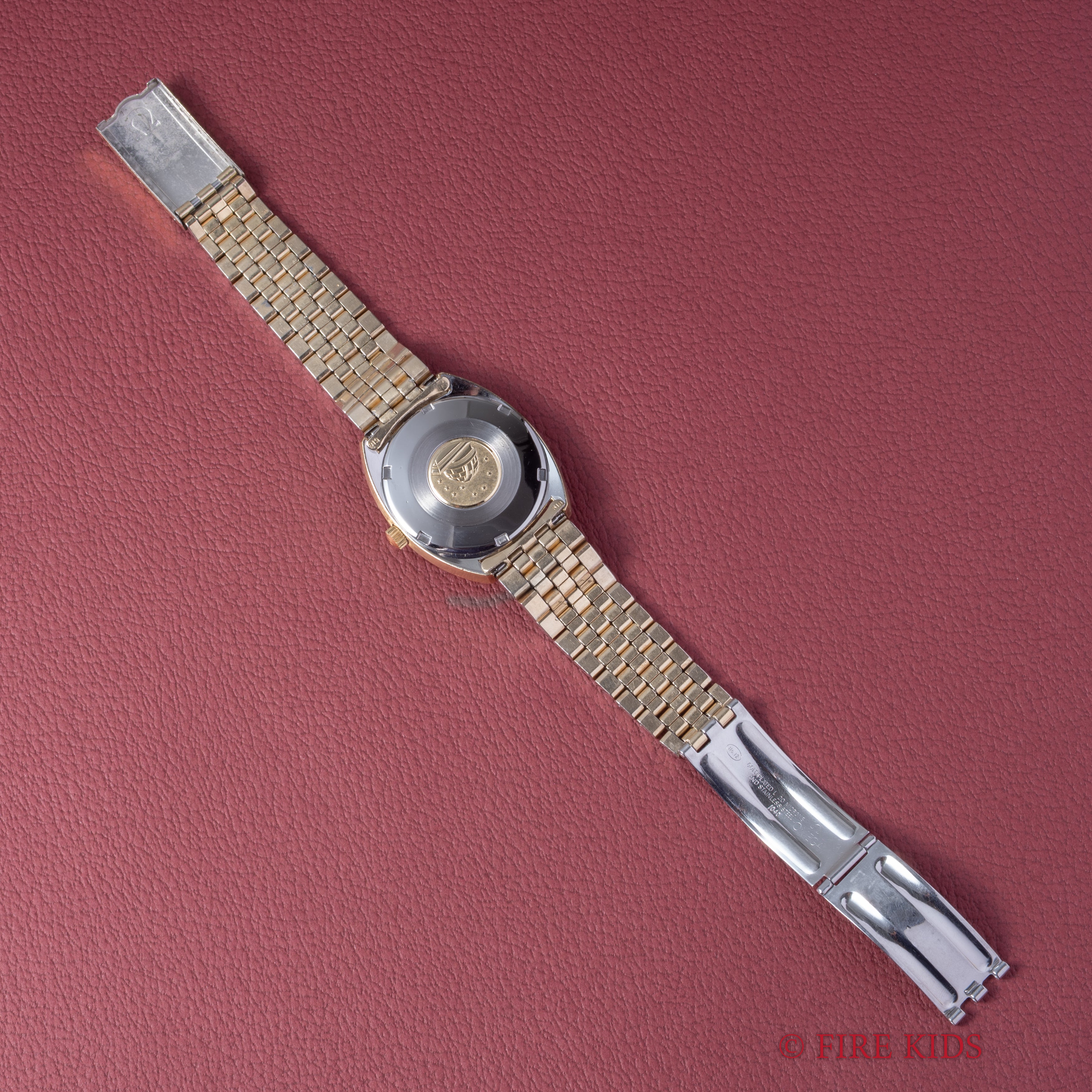 オメガ コンステレーション Cライン前期 マイスターWネーム トップゴールド 1969年製 ジェンタデザイン Ref.168017SP 純正ブレスレット付き