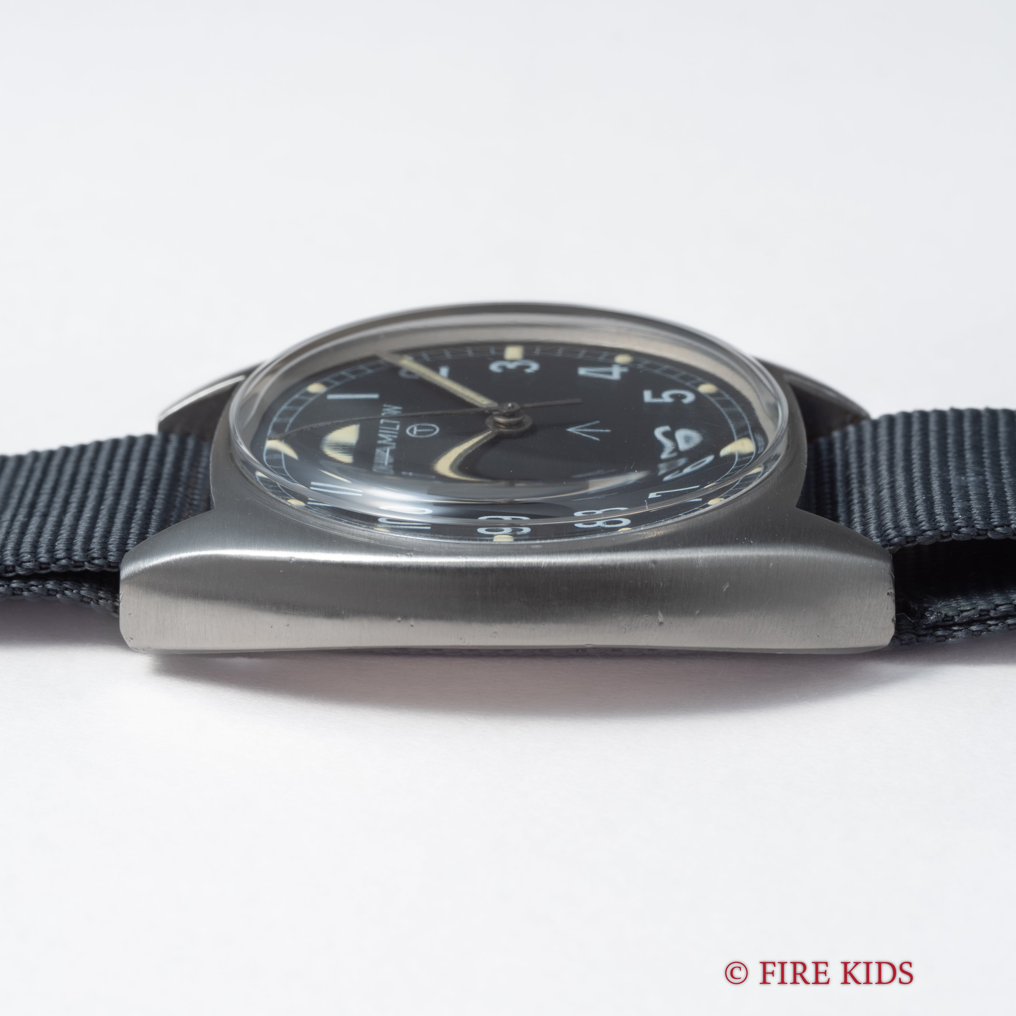 ハミルトン イギリス軍用時計 1973年製 イギリス陸軍 W10-6645-99-523-8290 ミリタリーウオッチ