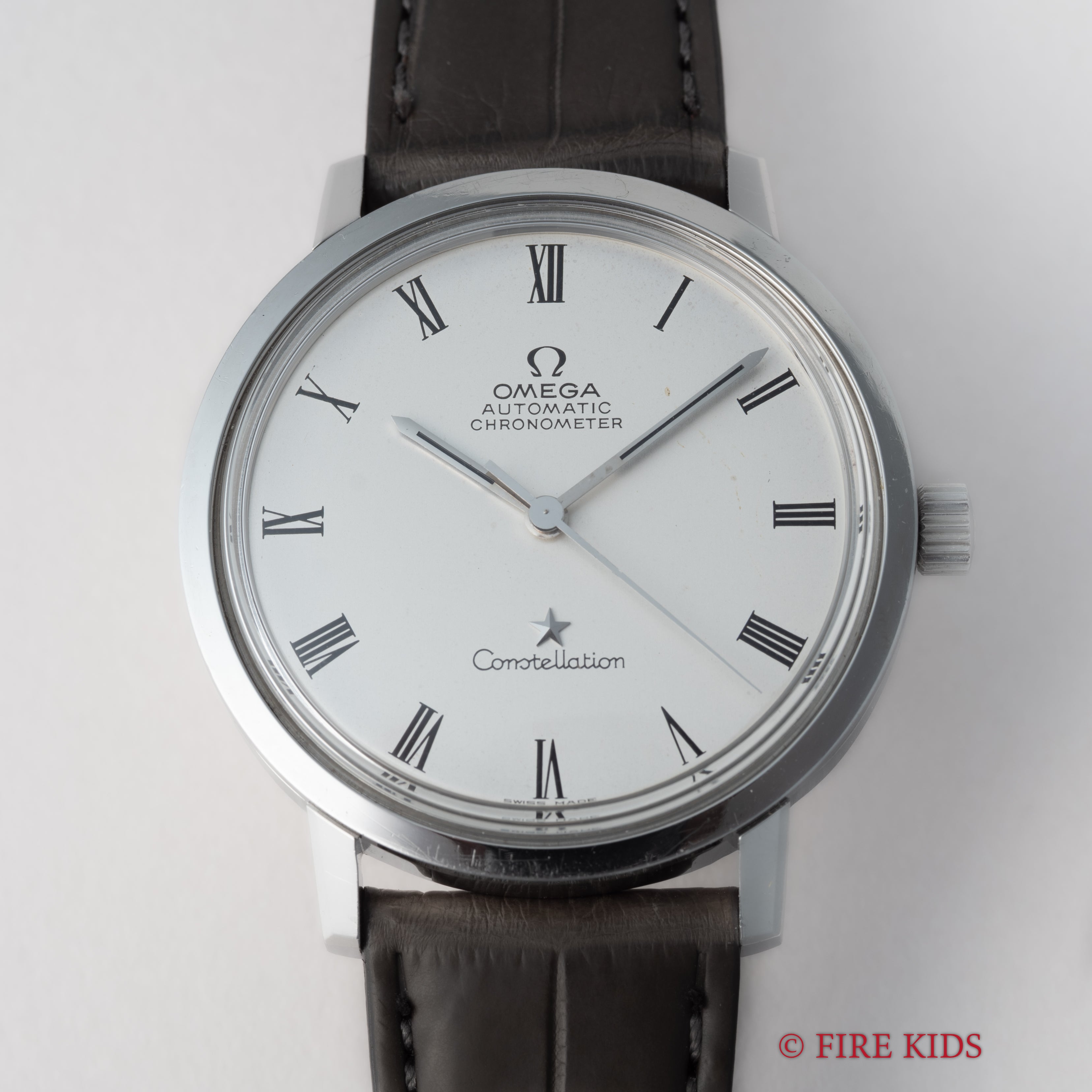 オメガ コンステレーション シルバーローマンダイヤル 1973年製 ハイビート自動巻きクロノメーター Cal.1011