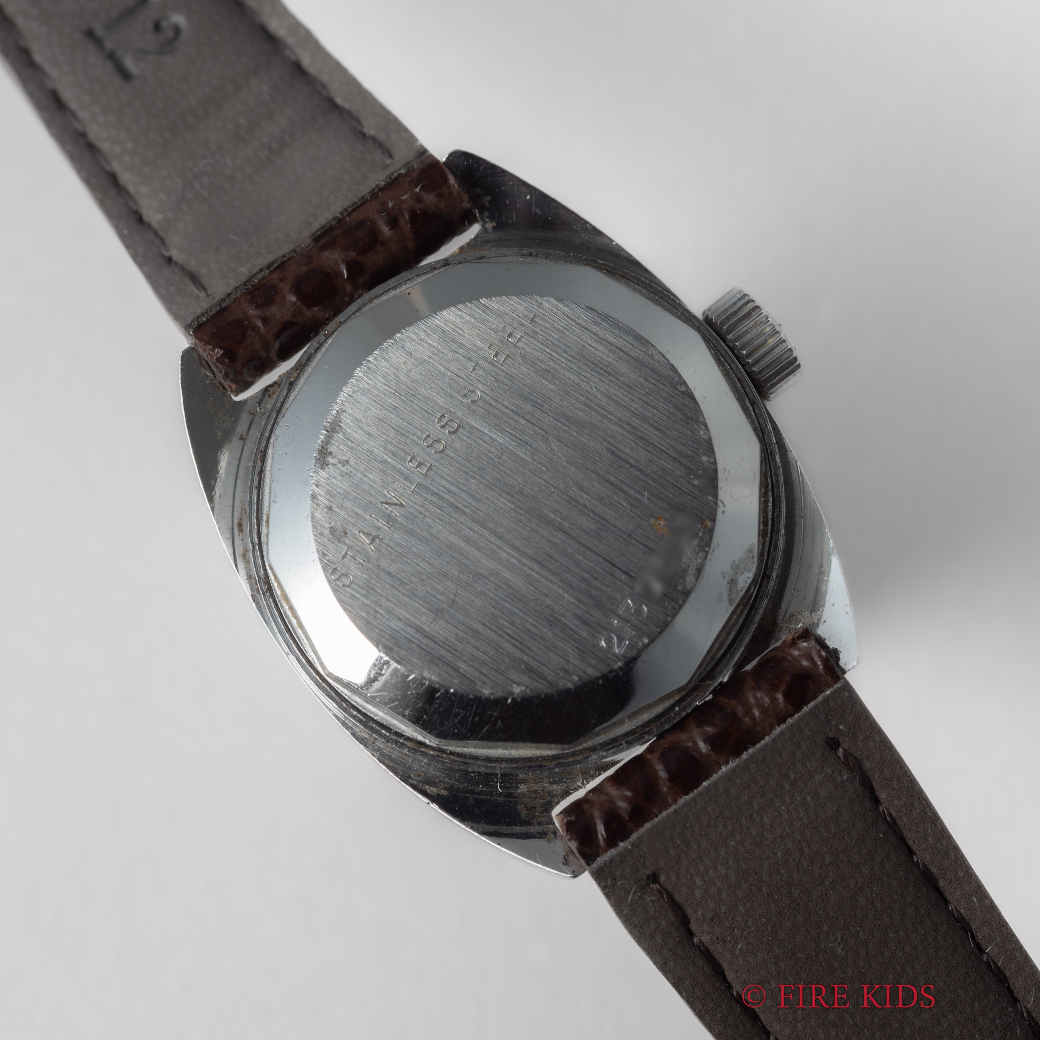 IWC レディース トノーケース 1975年製 手巻き Cal.442 シルバーダイヤル