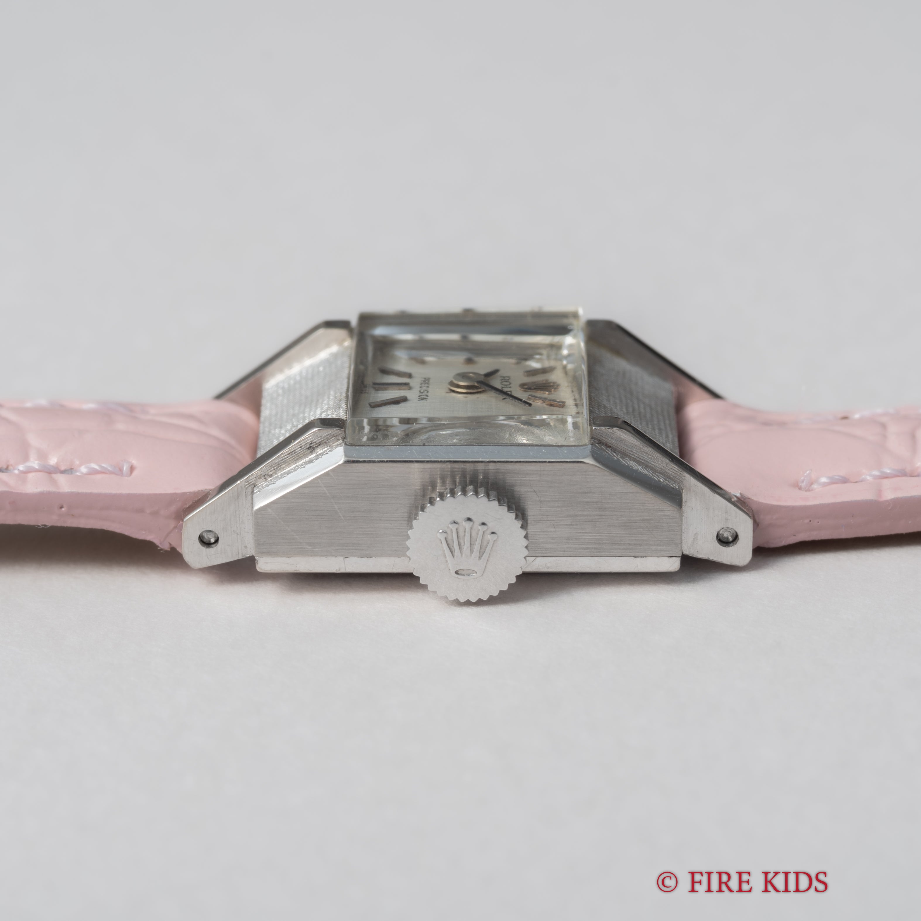 ロレックス レディース 1973年製 18金無垢ホワイトゴールドスクエアケース 純正尾錠付き 手巻き