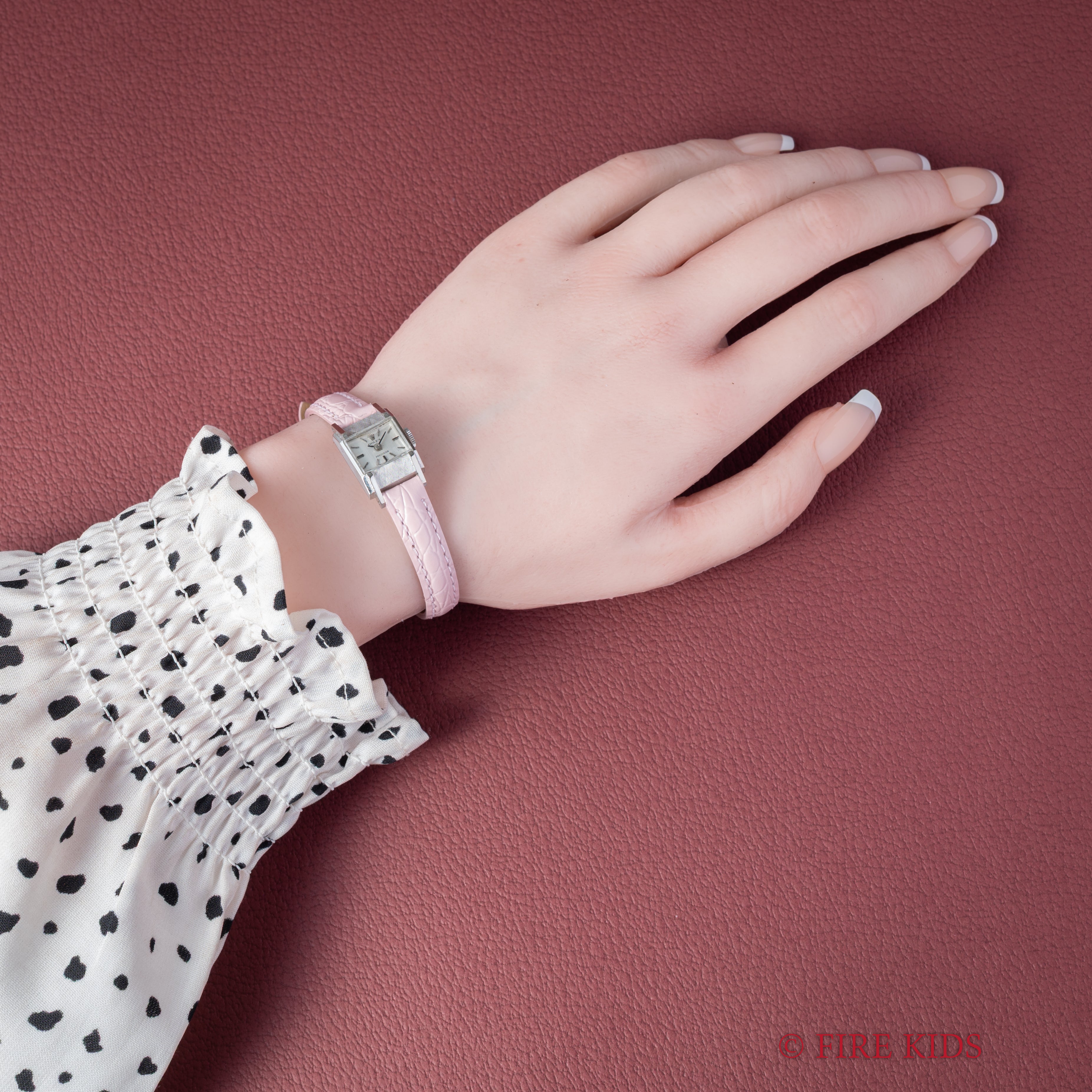 ロレックス レディース 1973年製 18金無垢ホワイトゴールドスクエアケース 純正尾錠付き 手巻き