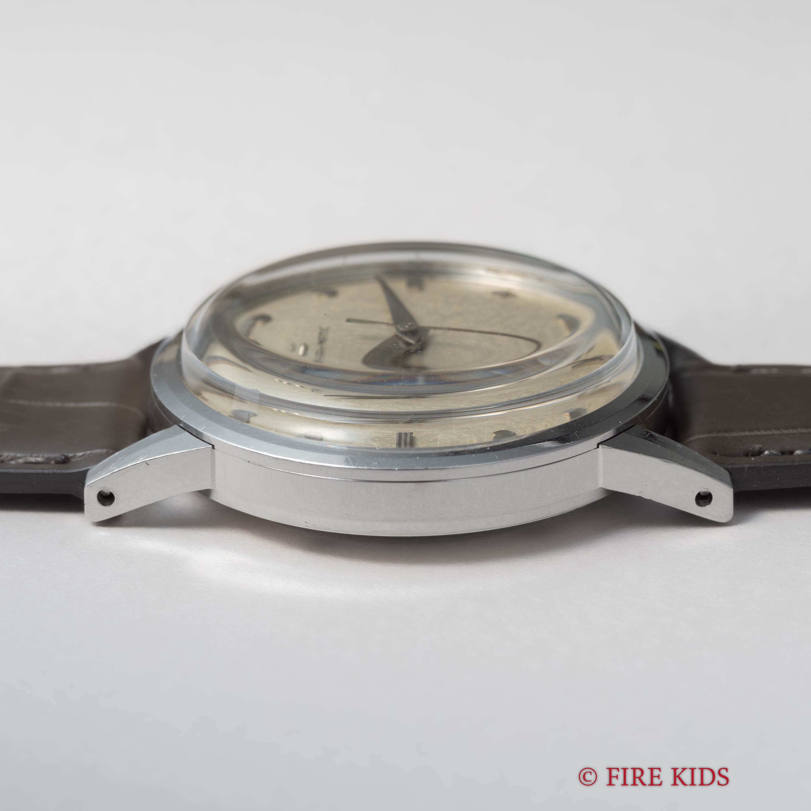 エテルナ マチック 1960年代製 自動巻き ノンデイト スクリューバックケース