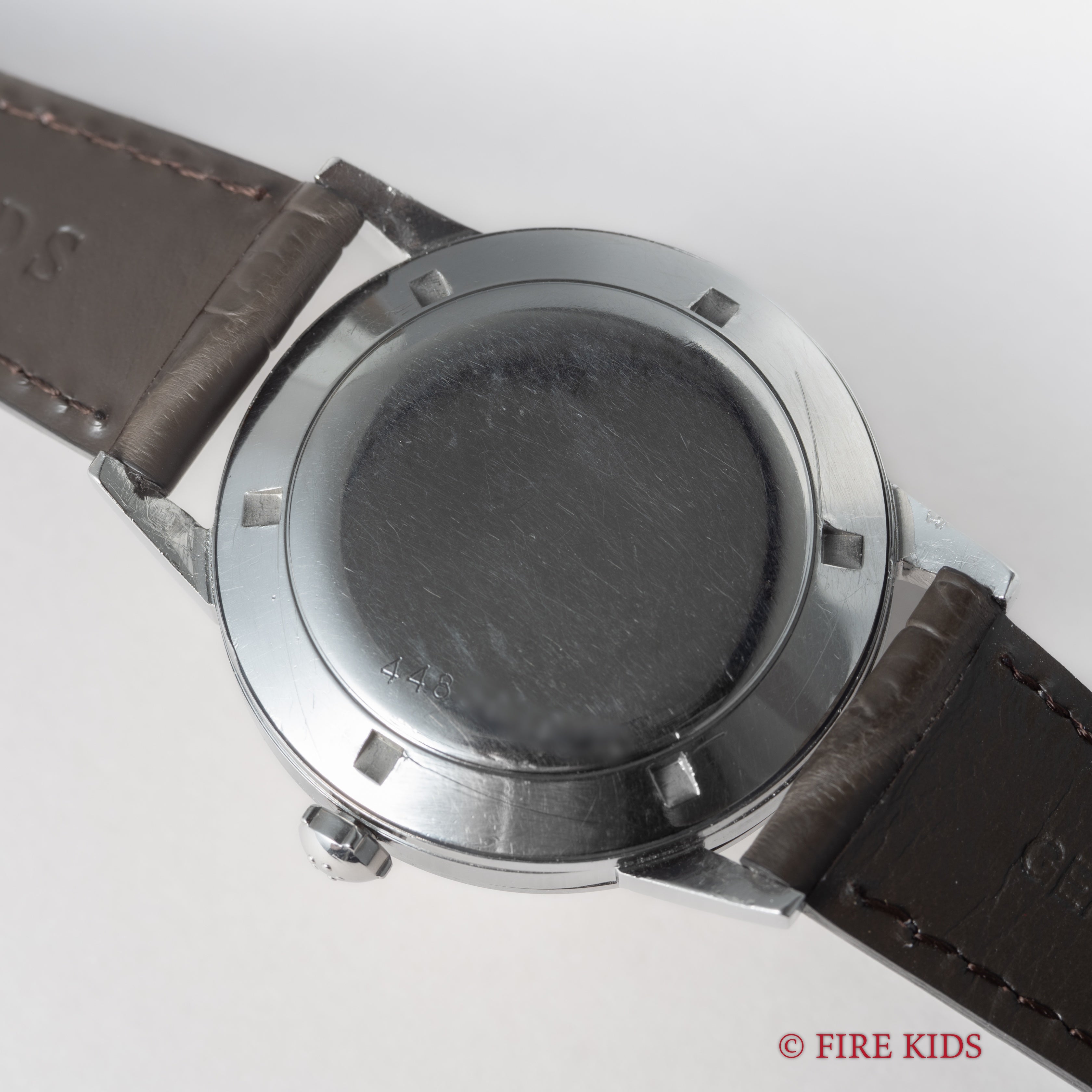 エテルナ マチック 1960年代製 自動巻き ノンデイト スクリューバックケース