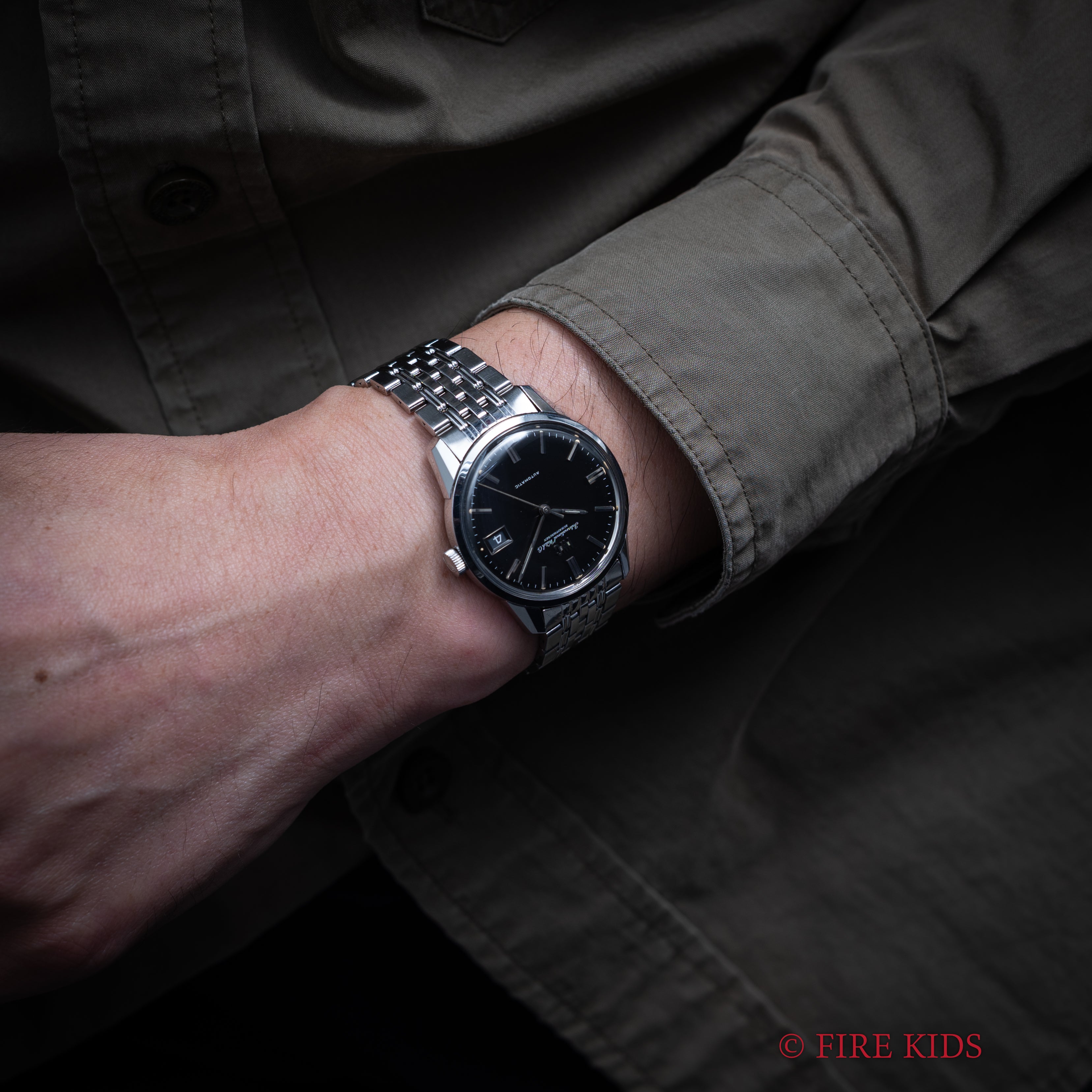 IWC 1970年製(昭和45年製) グレー文字盤ラウンドケース 自動巻き R810AD Cal.8541 純正ステンレスブレス