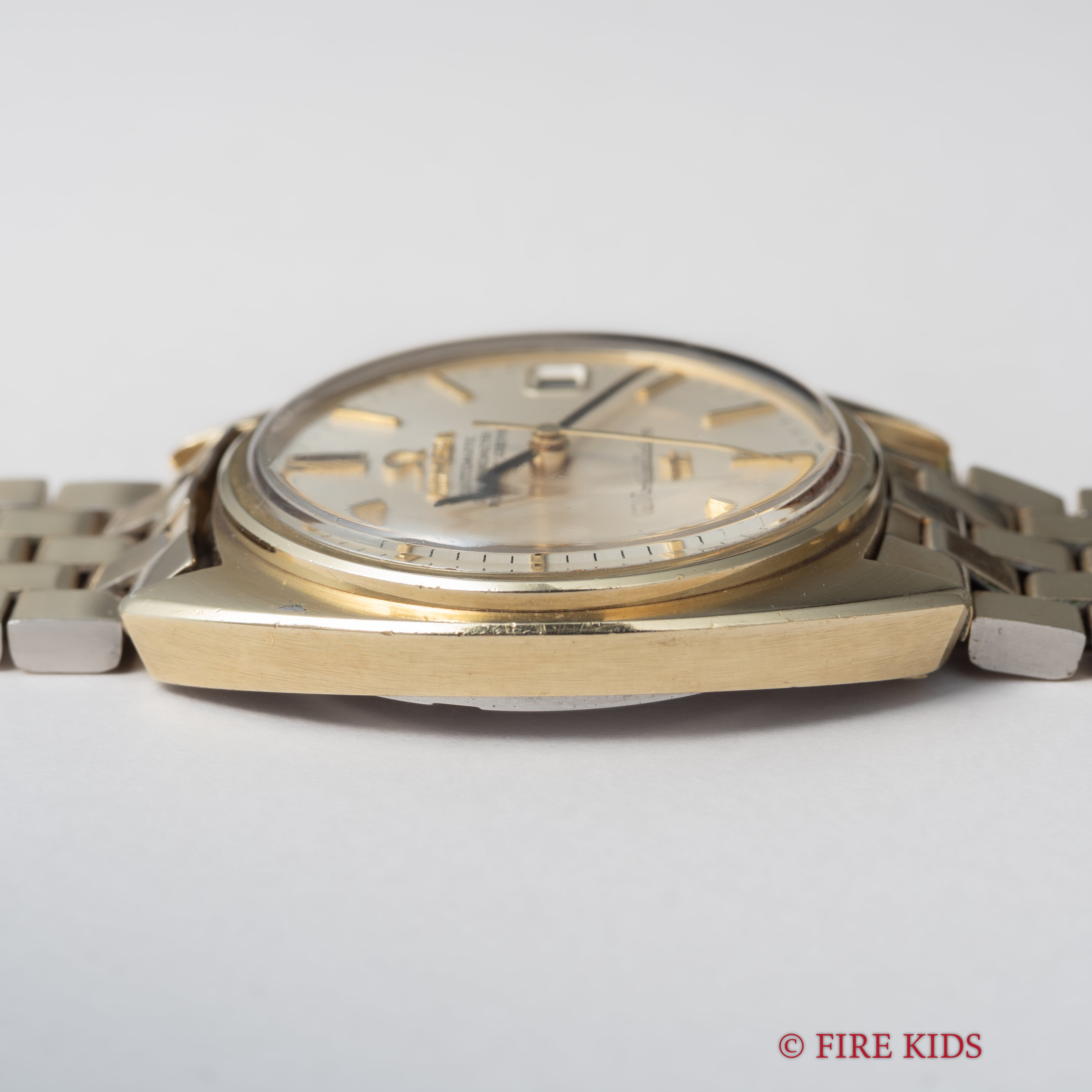 オメガ コンステレーション 金張り 1969年製 ジェンタデザイン Ref.168.017SP 純正ブレスレット付き