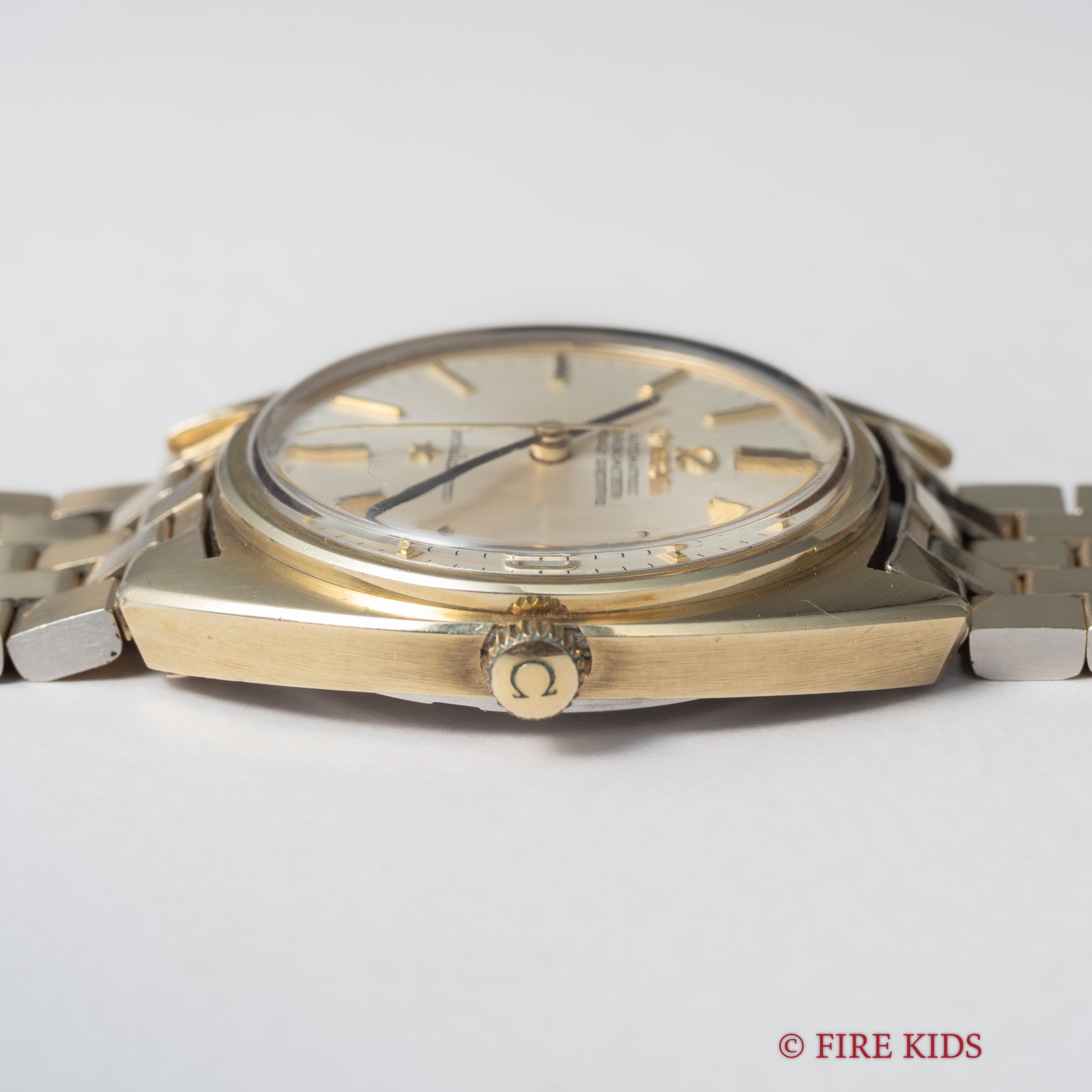 オメガ コンステレーション 金張り 1969年製 ジェンタデザイン Ref.168.017SP 純正ブレスレット付き