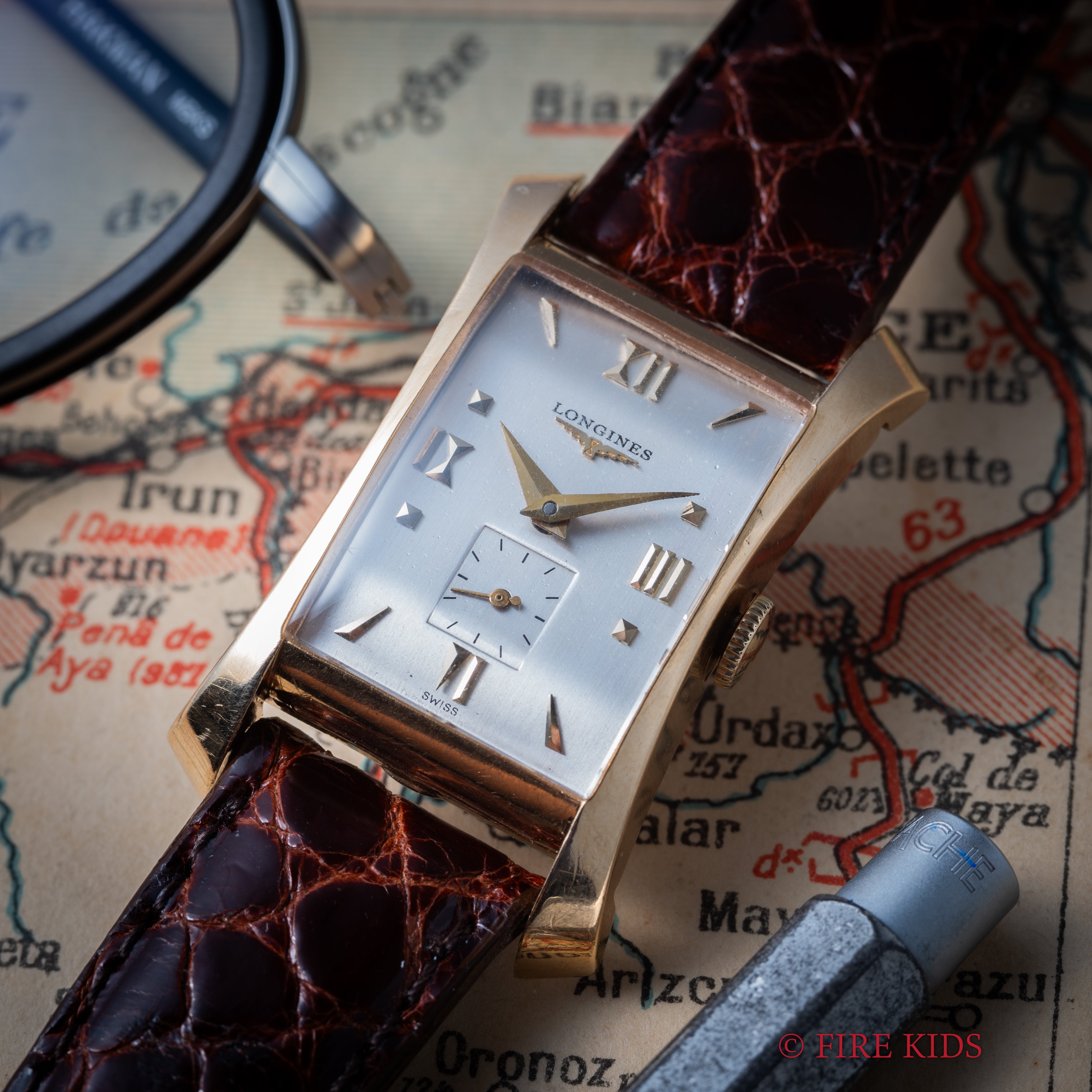 ロンジン 14金無垢 フレアードケース アワーグラス 手巻き 1952年刻印 Cal.9LT カットガラス