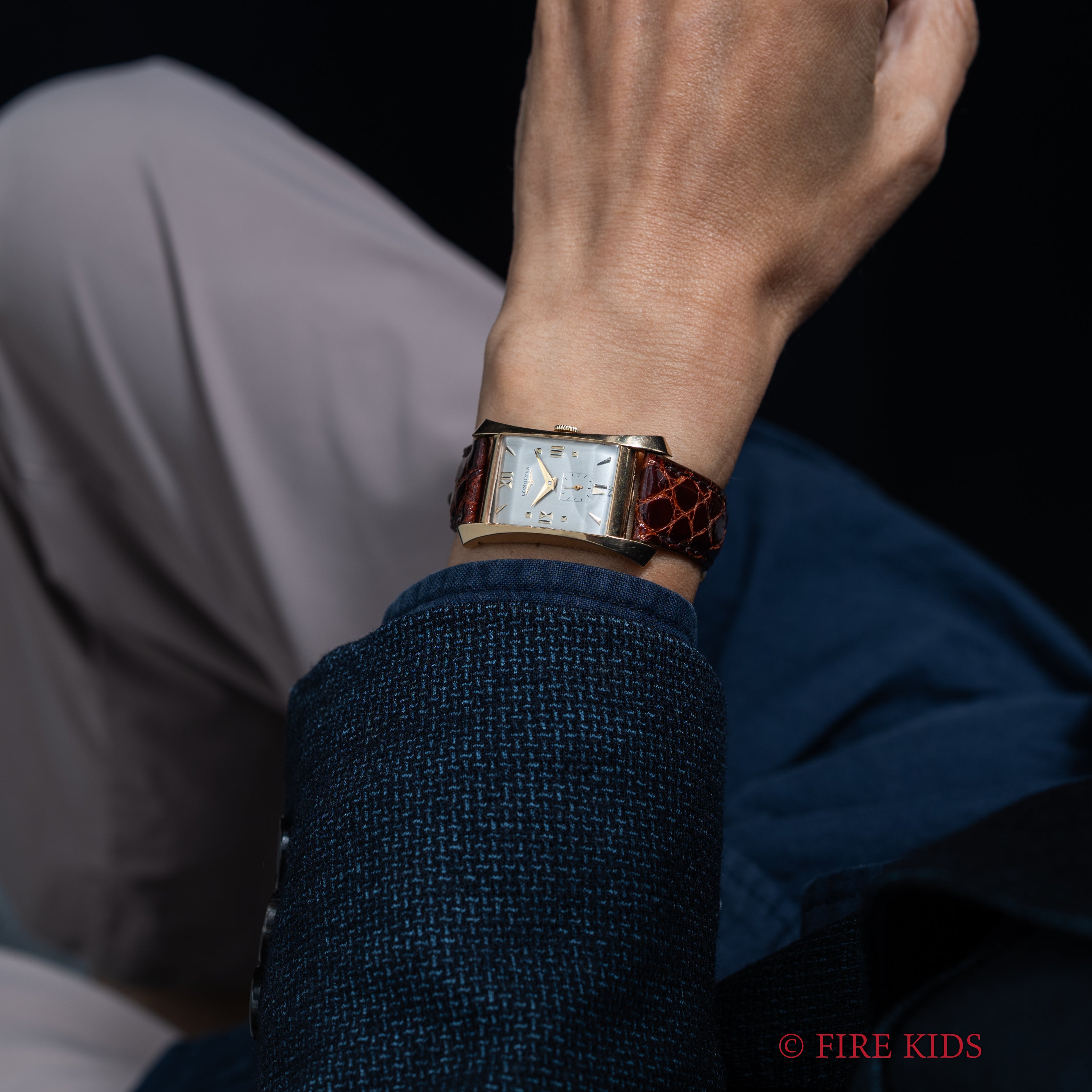 ロンジン 14金無垢 フレアードケース アワーグラス 手巻き 1952年刻印 Cal.9LT カットガラス