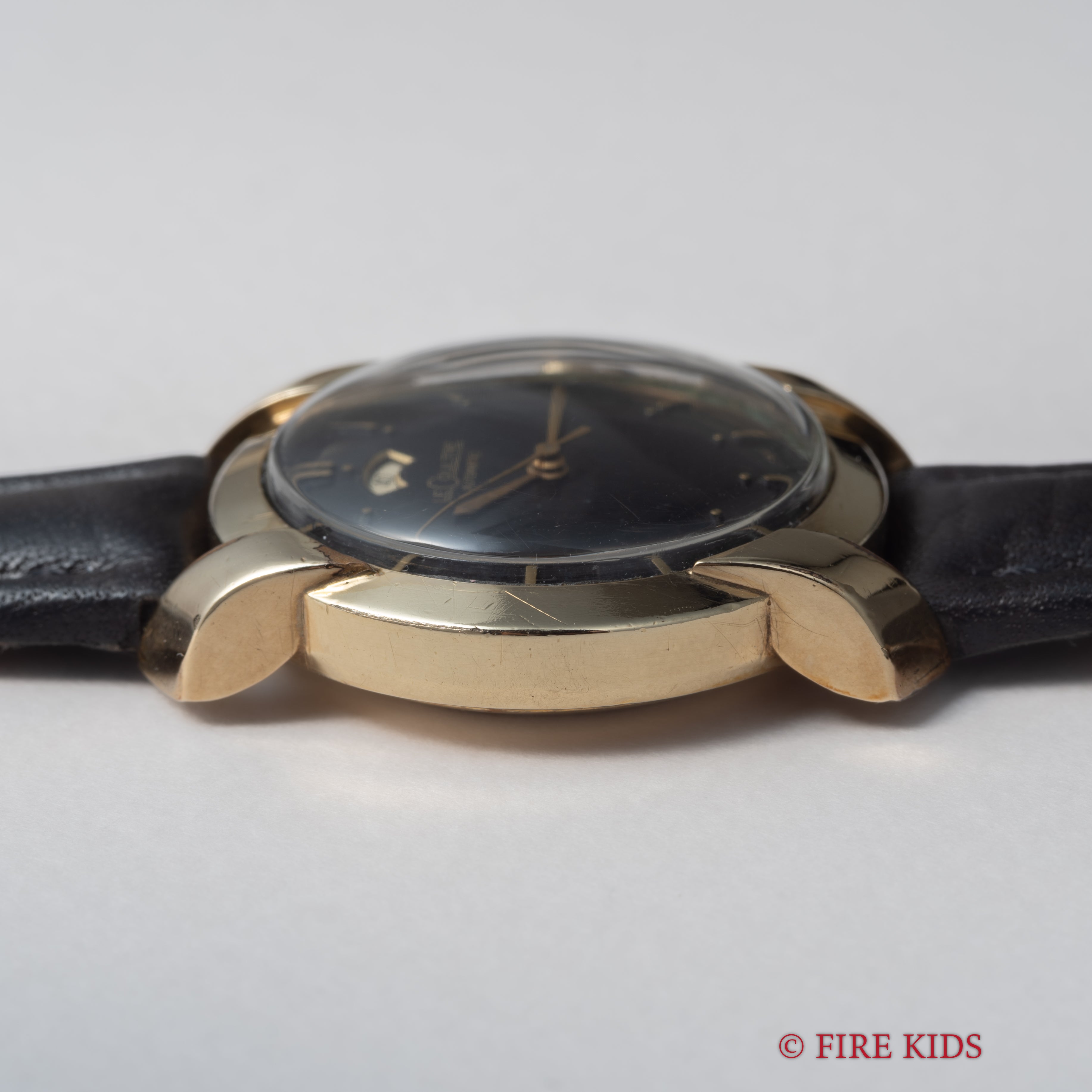 ルクルト インジケーター ブラックミラーダイヤル 1950年代製 10KGF バンパー式自動巻 スクリューバック