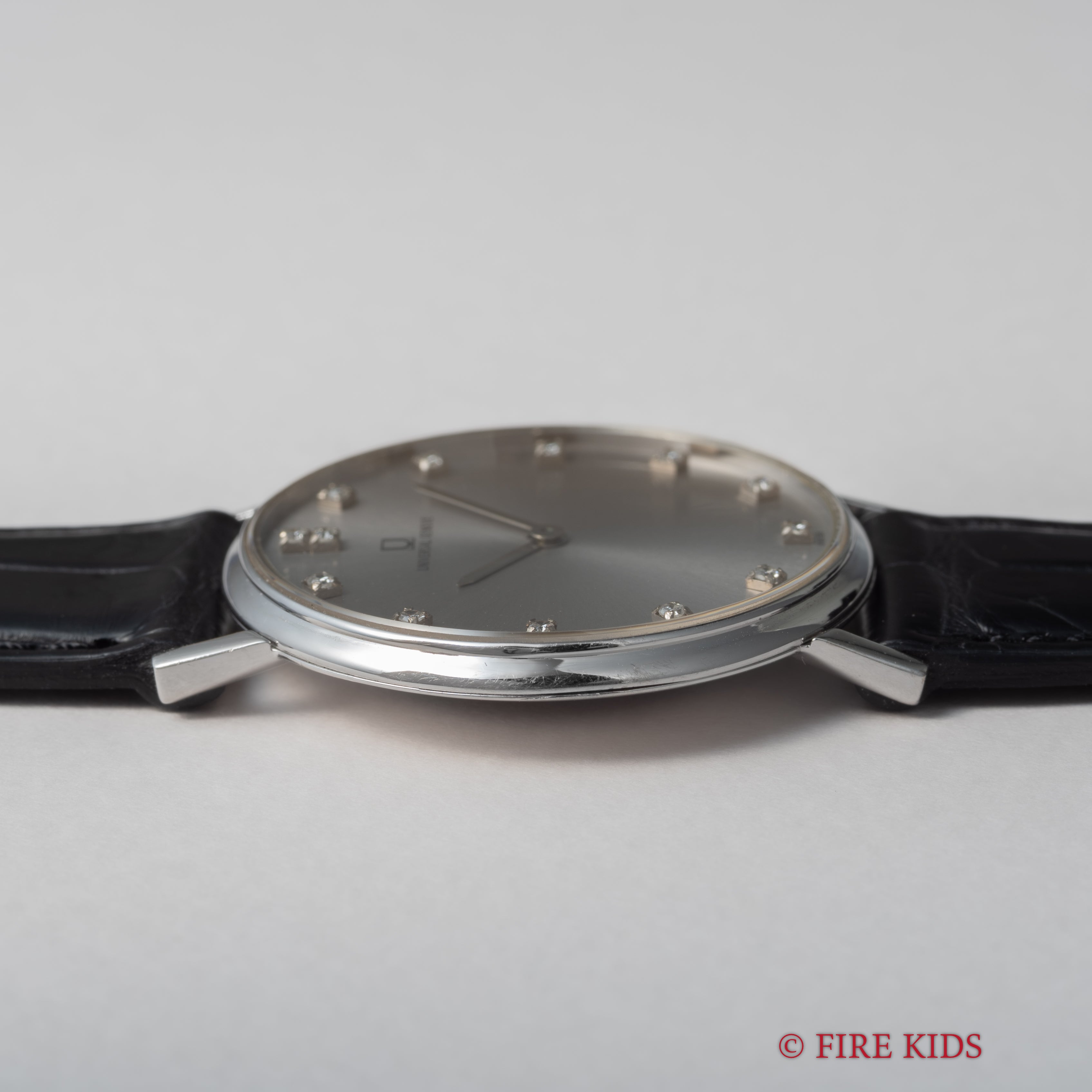 ユニバーサルジュネーブ 18金無垢ホワイトゴールド 手巻き 13Pダイヤインデックス 1970年代製