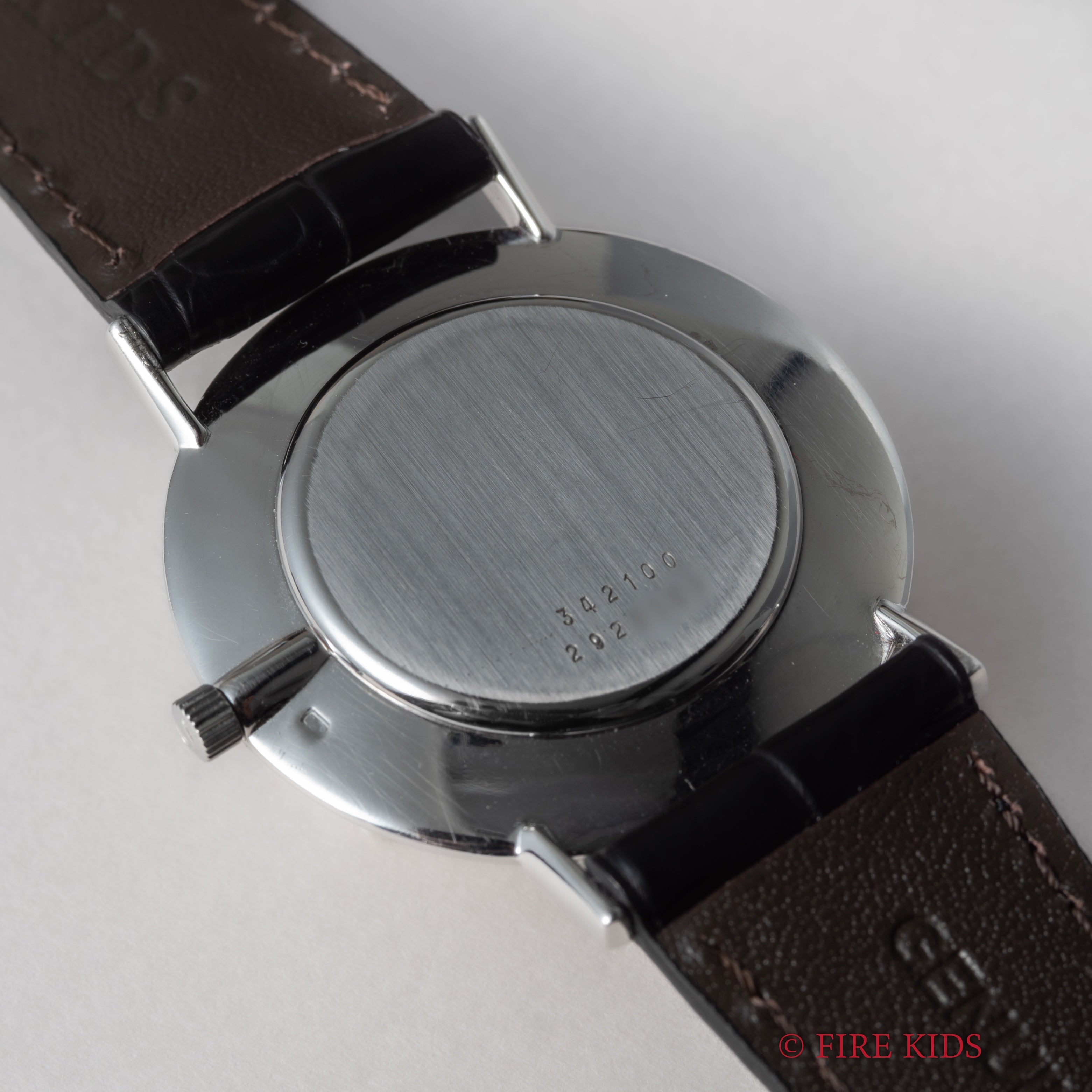 ユニバーサルジュネーブ 18金無垢ホワイトゴールド 手巻き 13Pダイヤインデックス 1970年代製