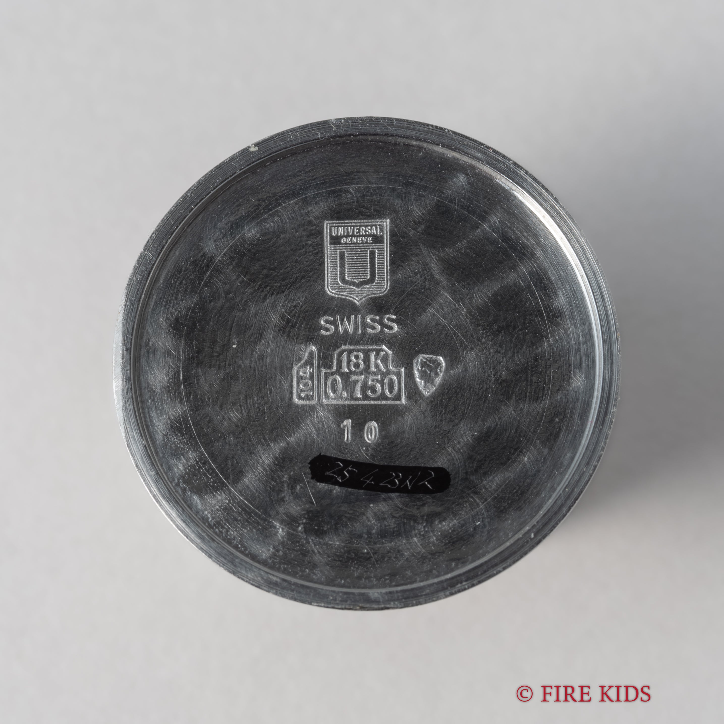 ユニバーサルジュネーブ 18金無垢ホワイトゴールド 手巻き 13Pダイヤインデックス 1970年代製