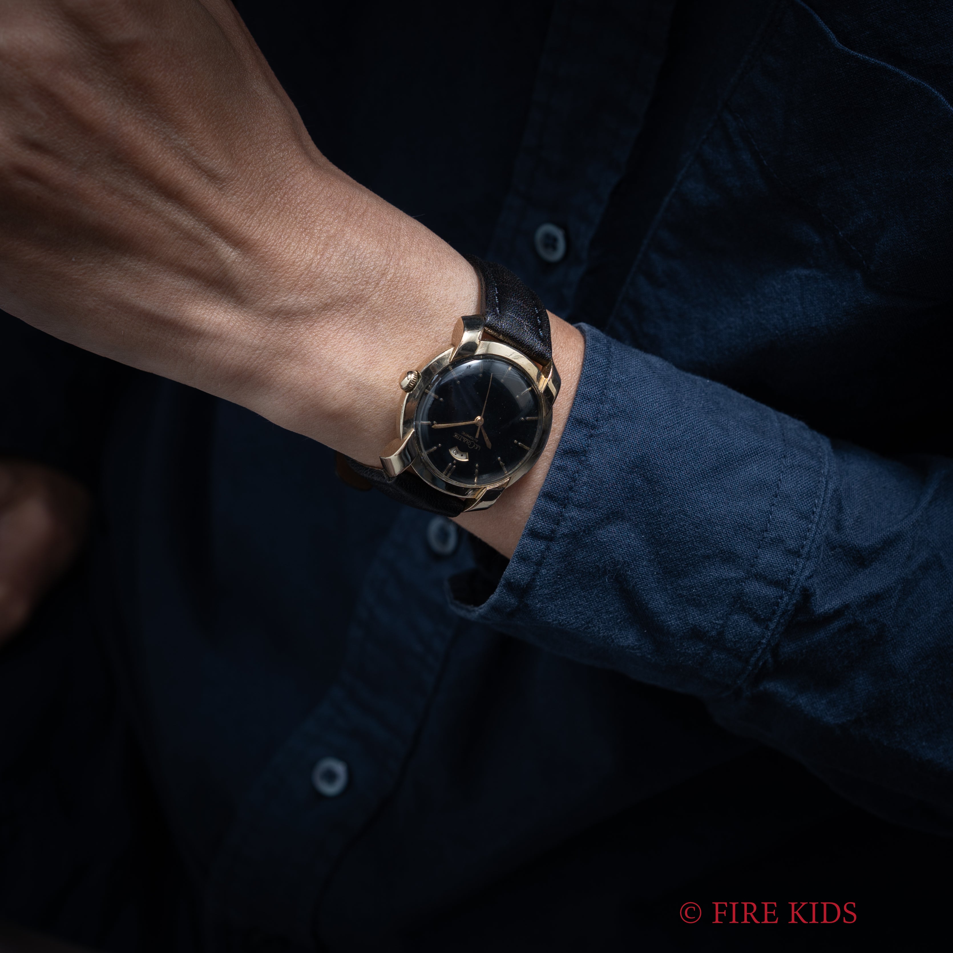 ルクルト インジケーター ブラックミラーダイヤル 1950年代製 10KGF バンパー式自動巻 スクリューバック