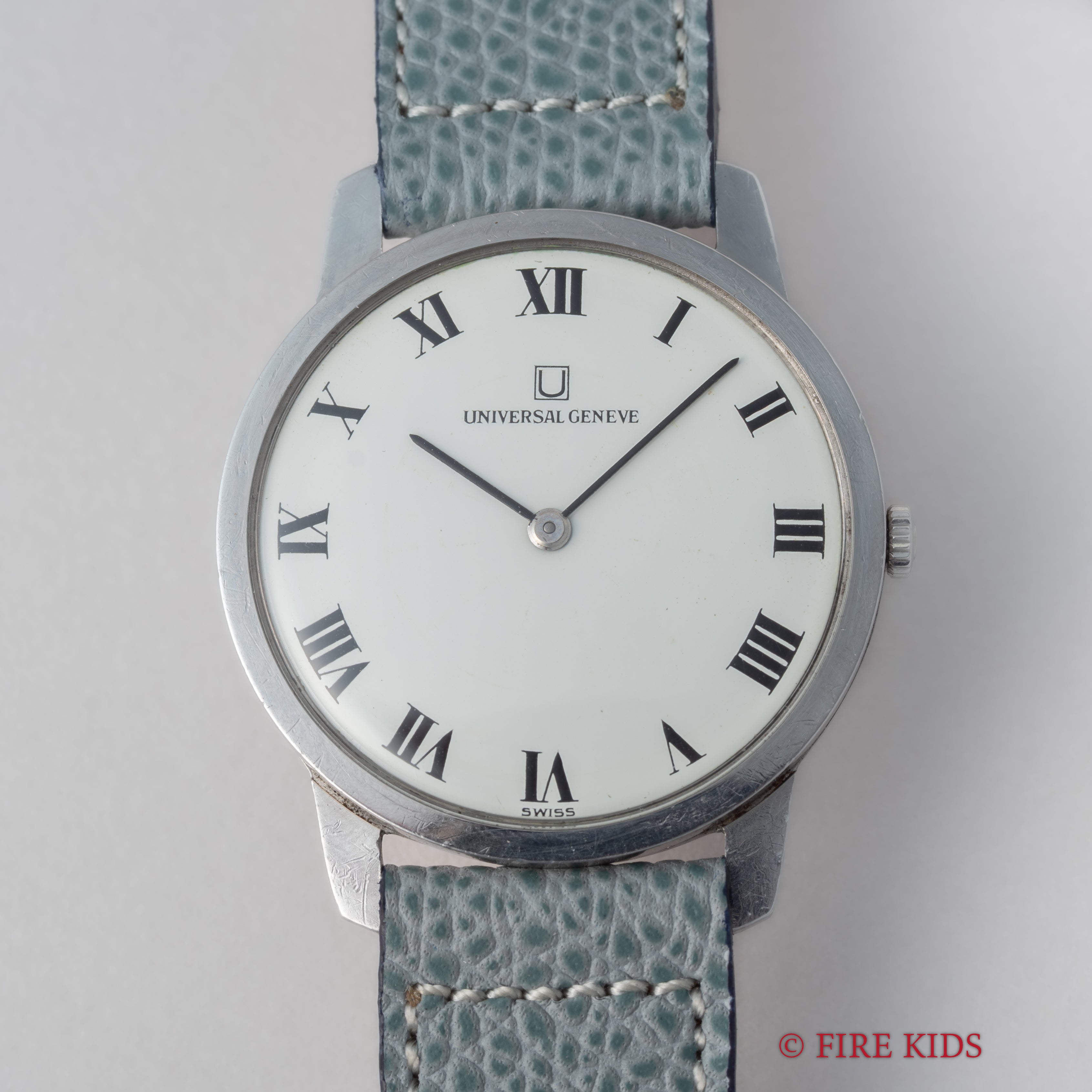 ユニバーサル・ジュネーブ アルテッセ 1980年代製 ラウンド ホワイトローマン 手巻き Ref.842101 Cal.42