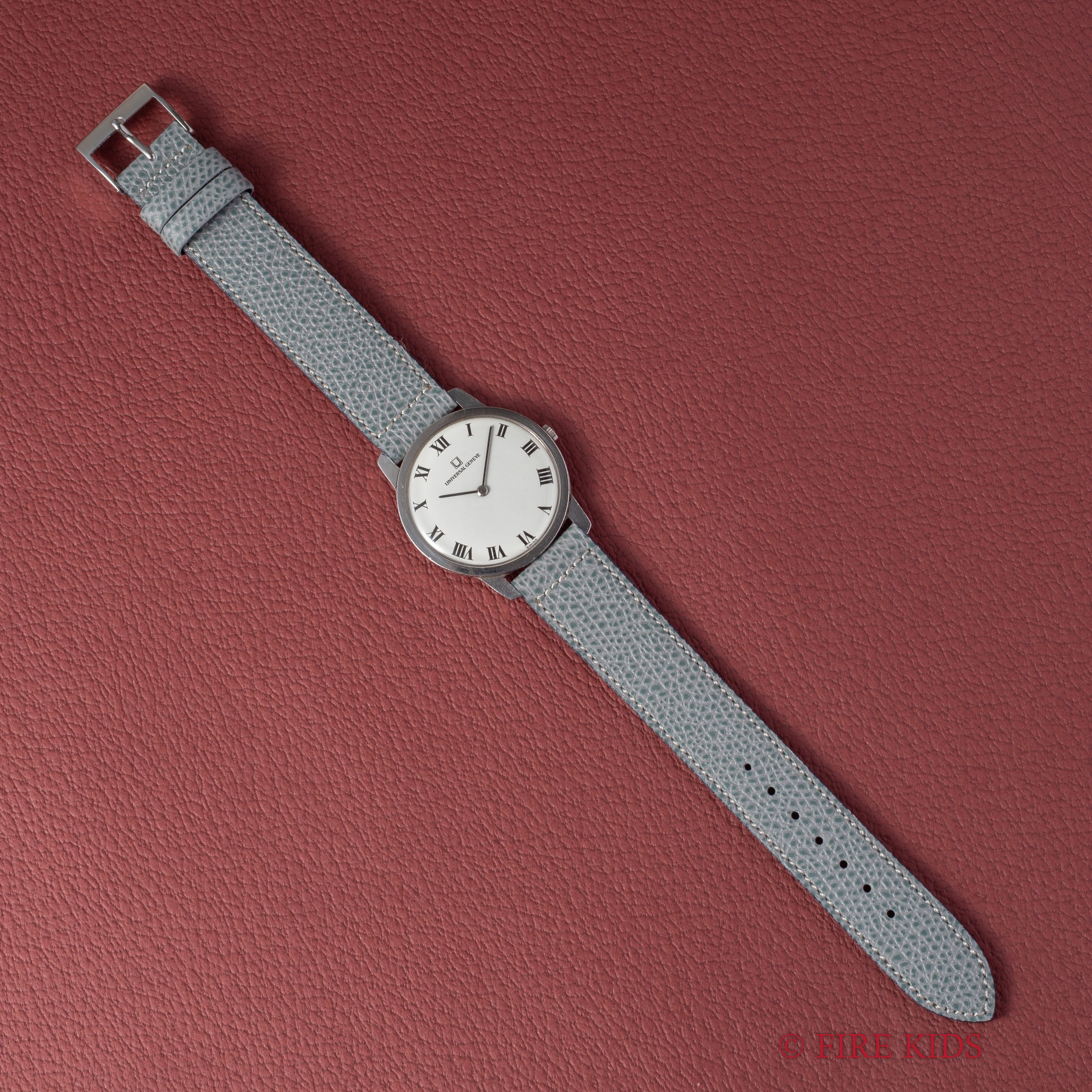 ユニバーサル・ジュネーブ アルテッセ 1980年代製 ラウンド ホワイトローマン 手巻き Ref.842101 Cal.42