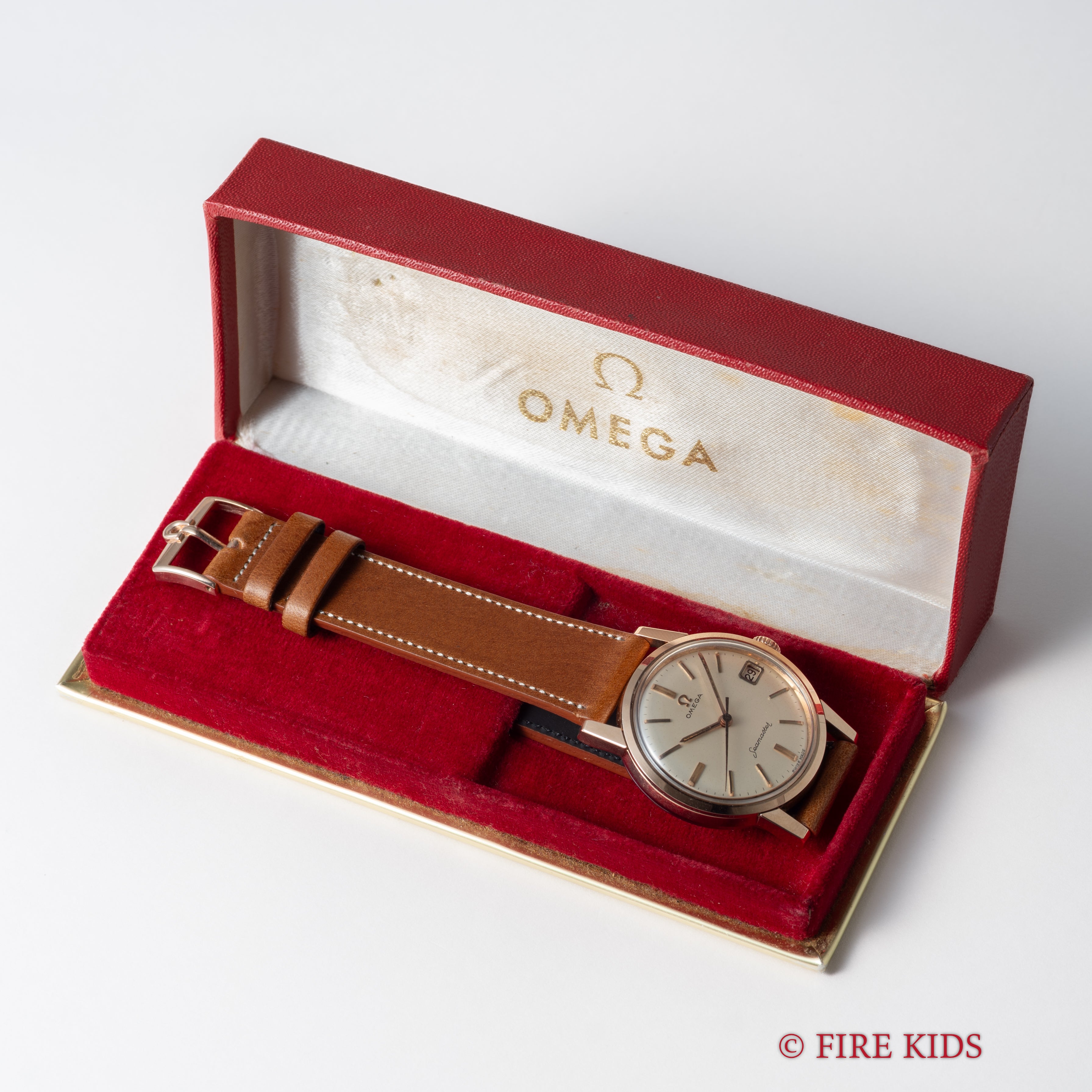 オメガ シーマスター PGFケース Ref.14384 61SC 1961年製 Cal.610 手巻き 箱、純正尾錠、純正革ベルト付き